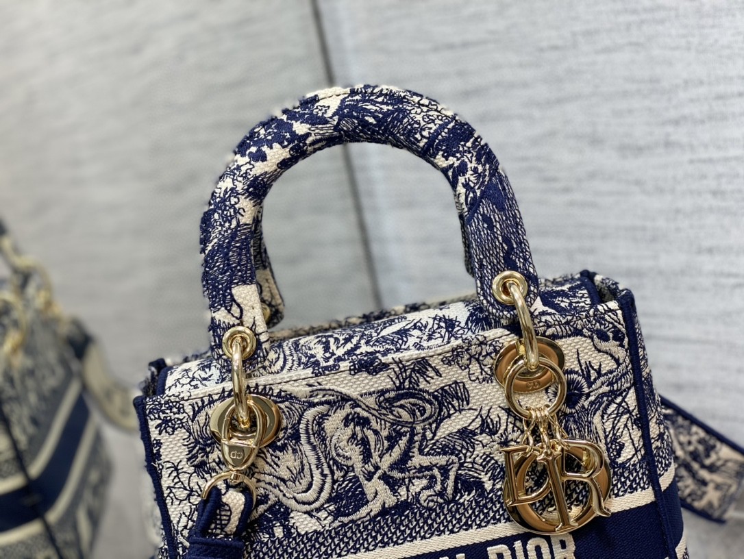 lady D*or handle bag-24cm