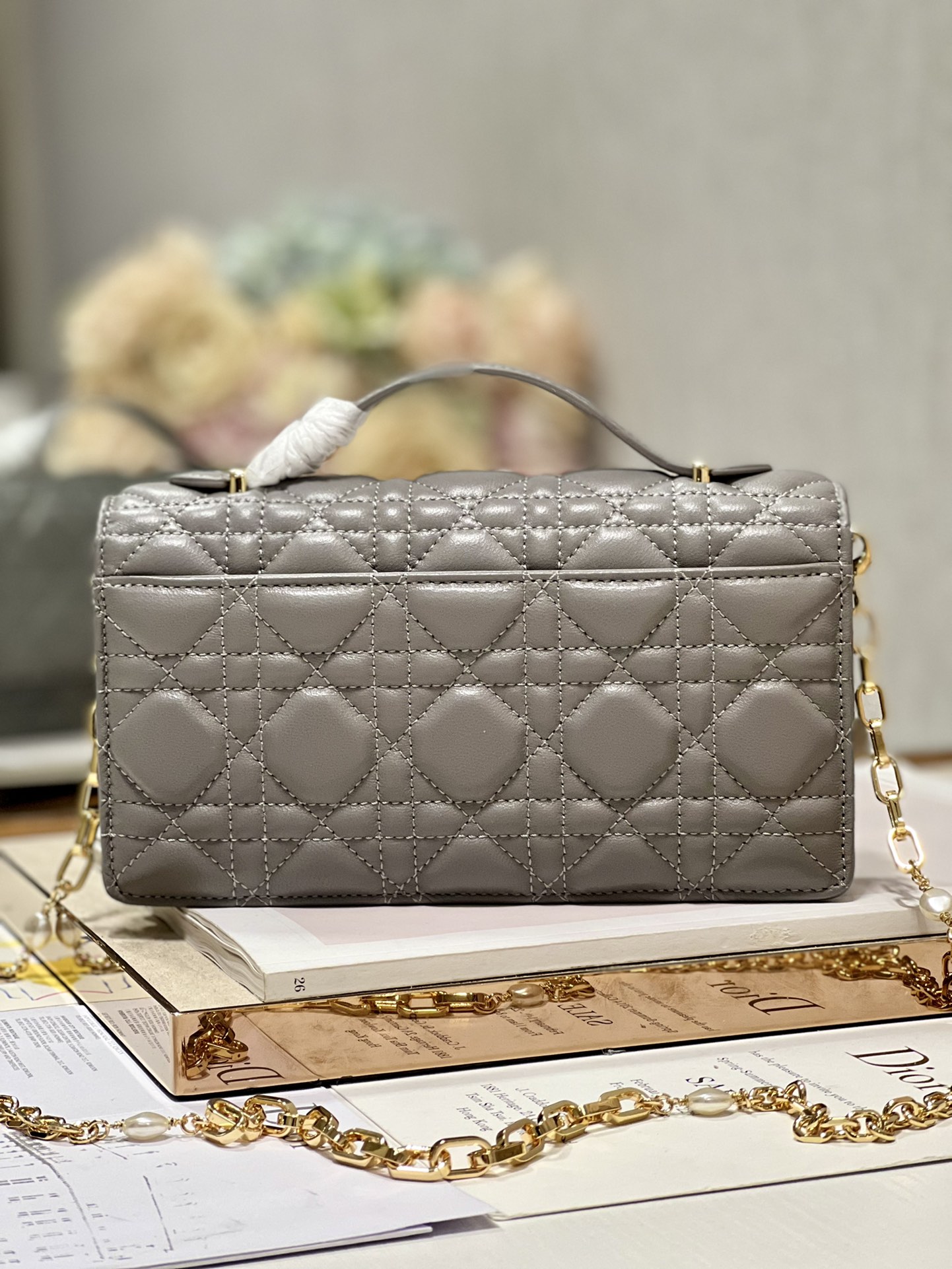 lady D*or bag-21 x 11.5 x 4.5cm