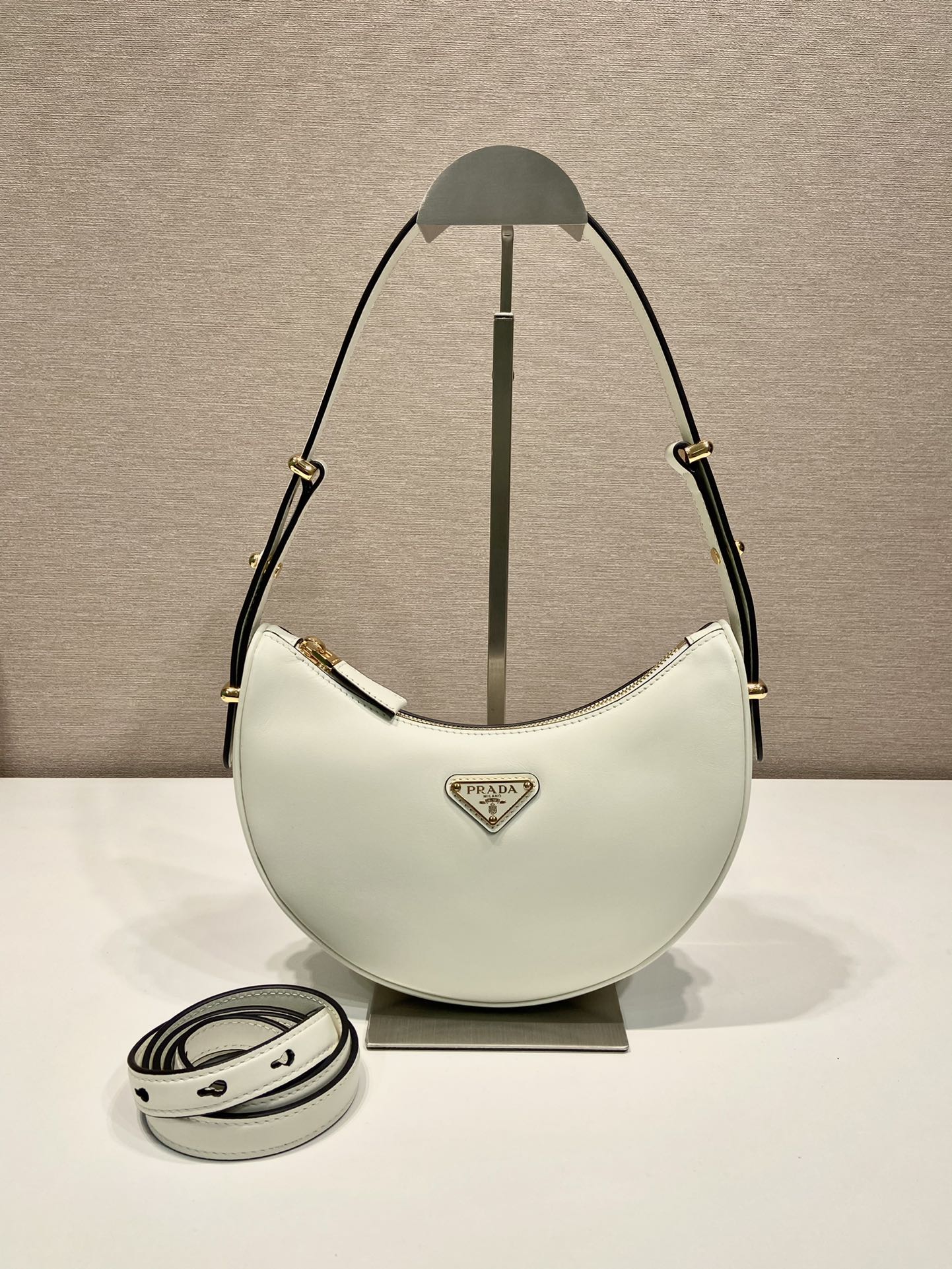 Pra*a moon handbags 1bc194-22.5*18.5*6.5cm