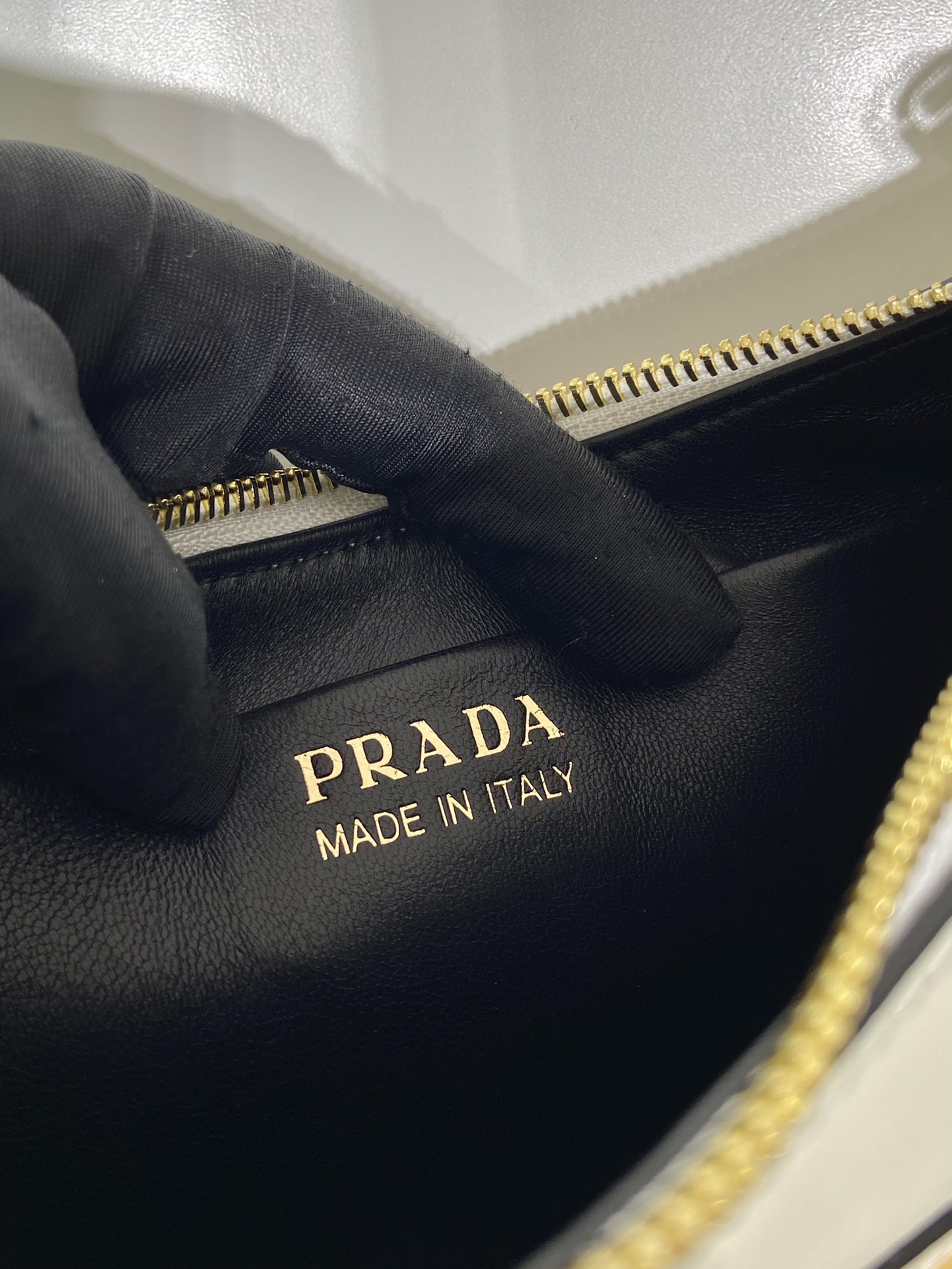 Pra*a moon handbags 1bc194-22.5*18.5*6.5cm