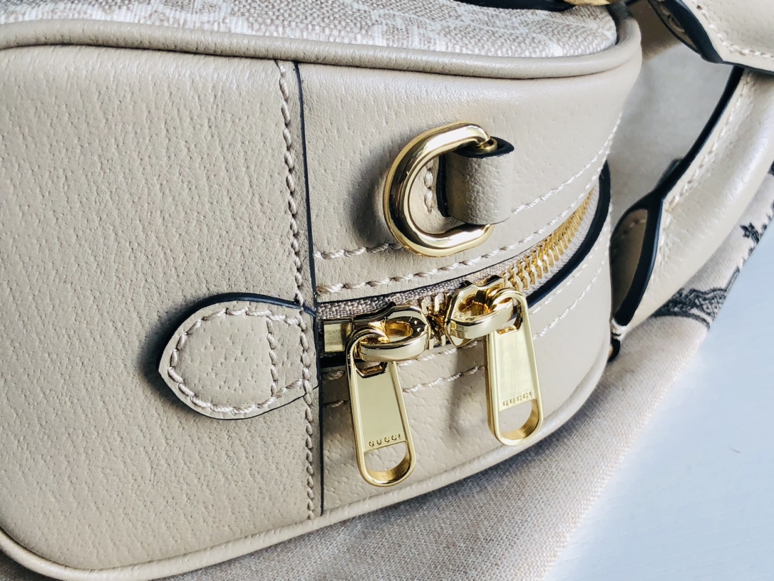 G*u*i ophidia mini handbag-21*12*10cm