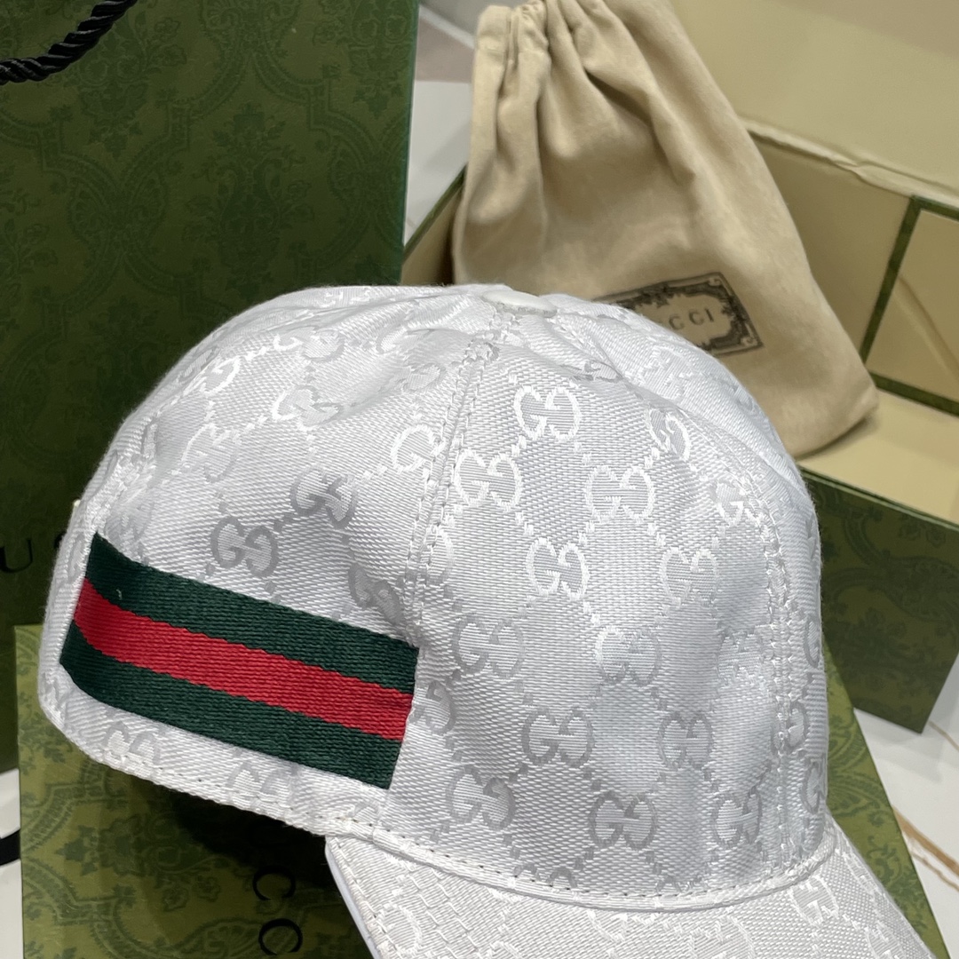 G*u*i hats