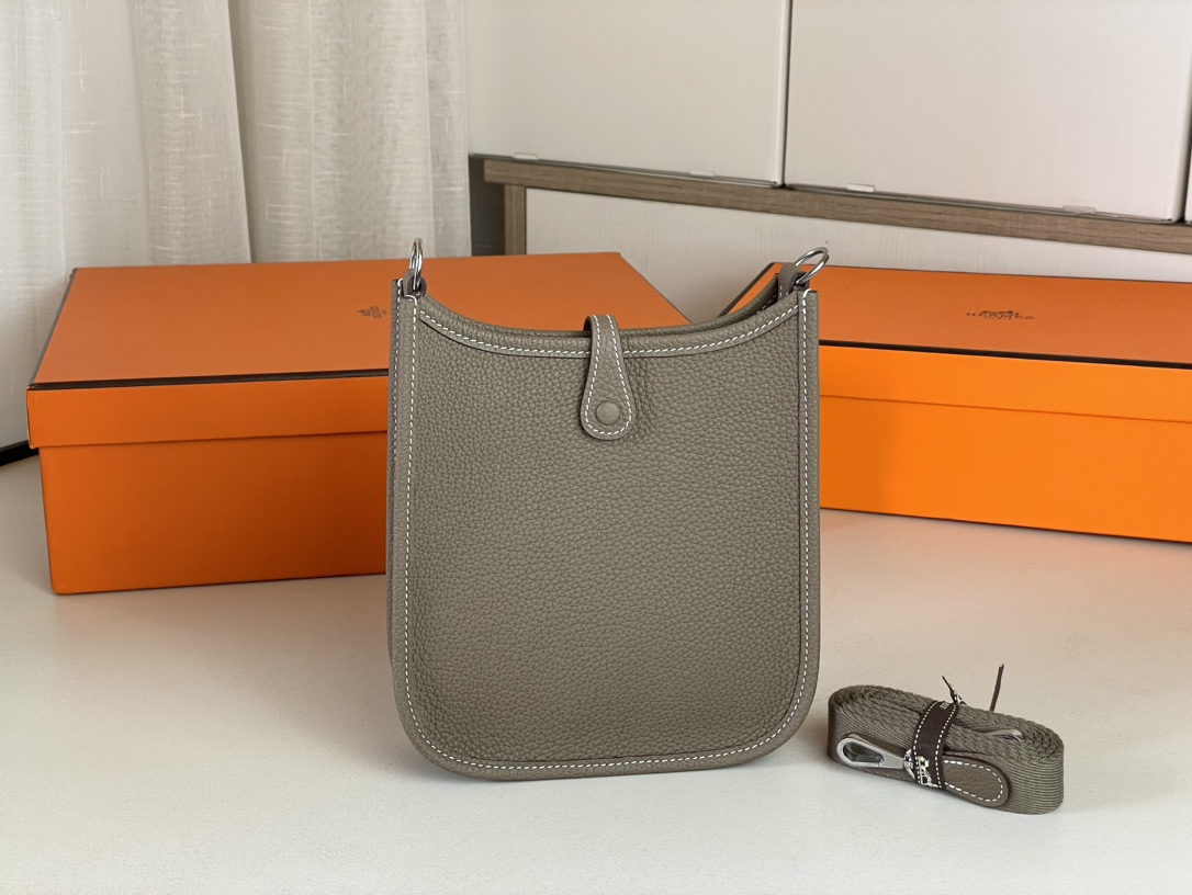 H**mes evelyne mini-17*18cm
