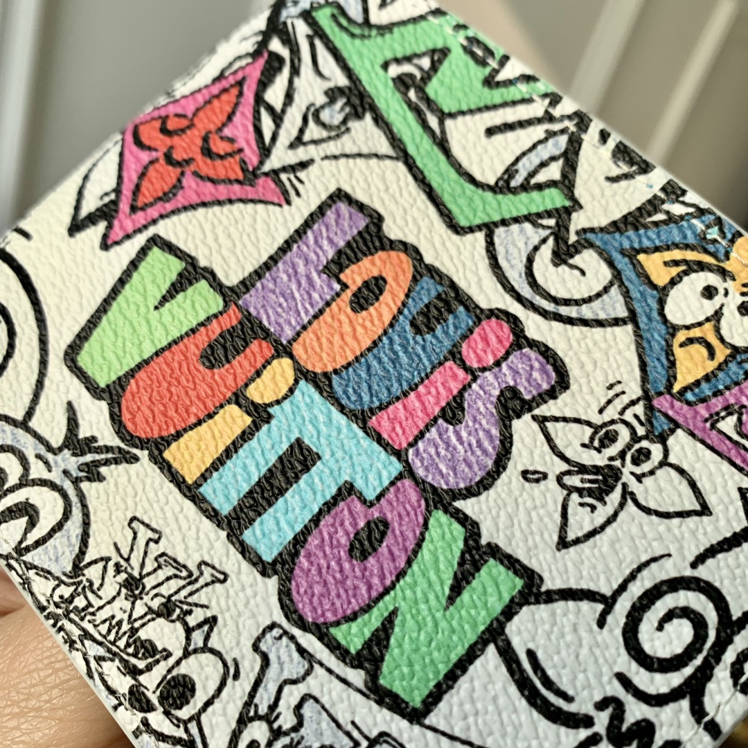 l0*is V*t0n multiple wallet-11.5 x 9 x 1.5 cm