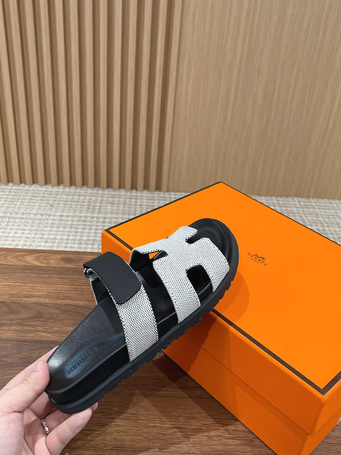 H**mes slides