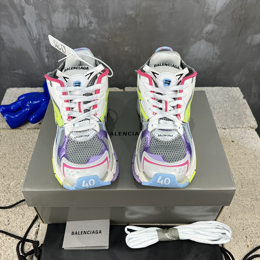 Ba*len*cia*ga runner sneakers