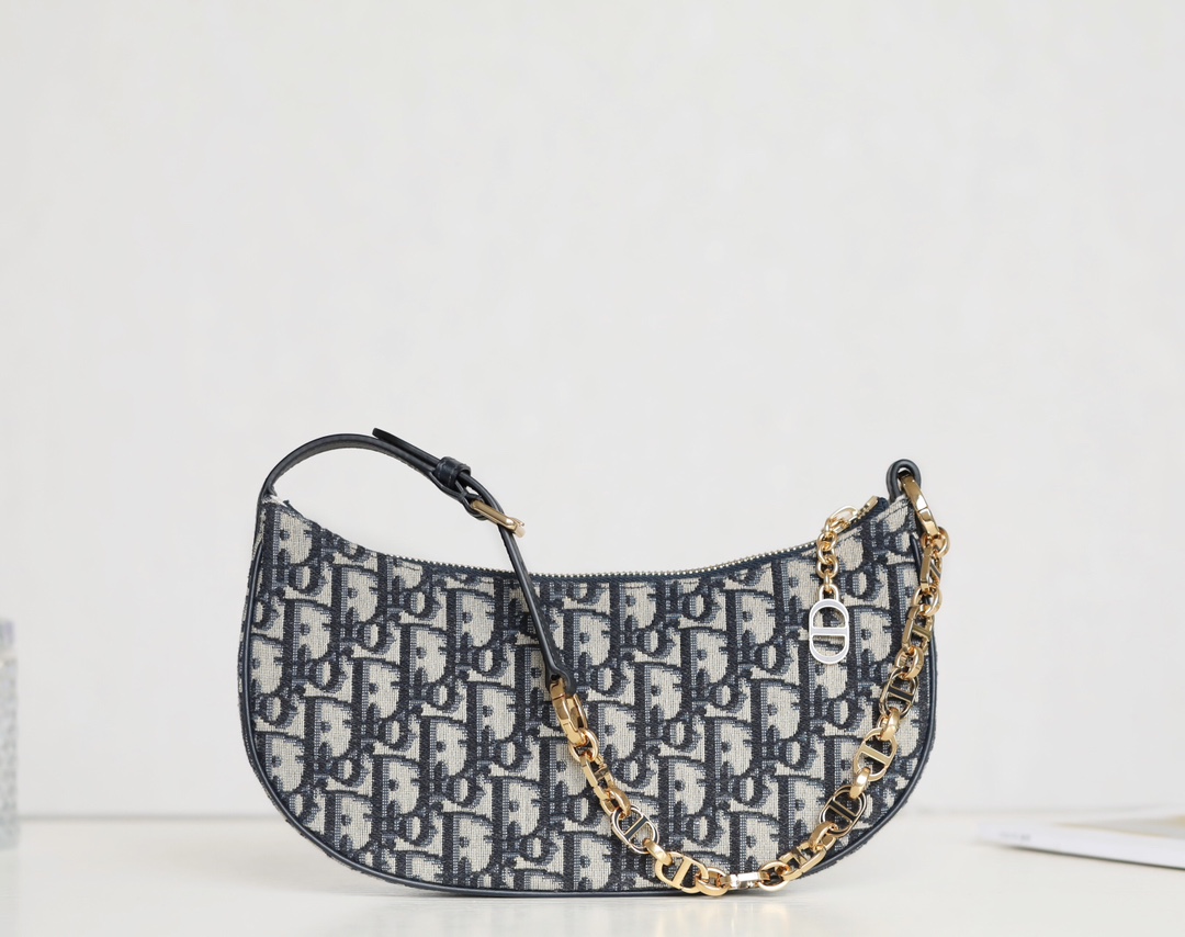D*or cd lounge bag-26 x 15 x 5.5 cm