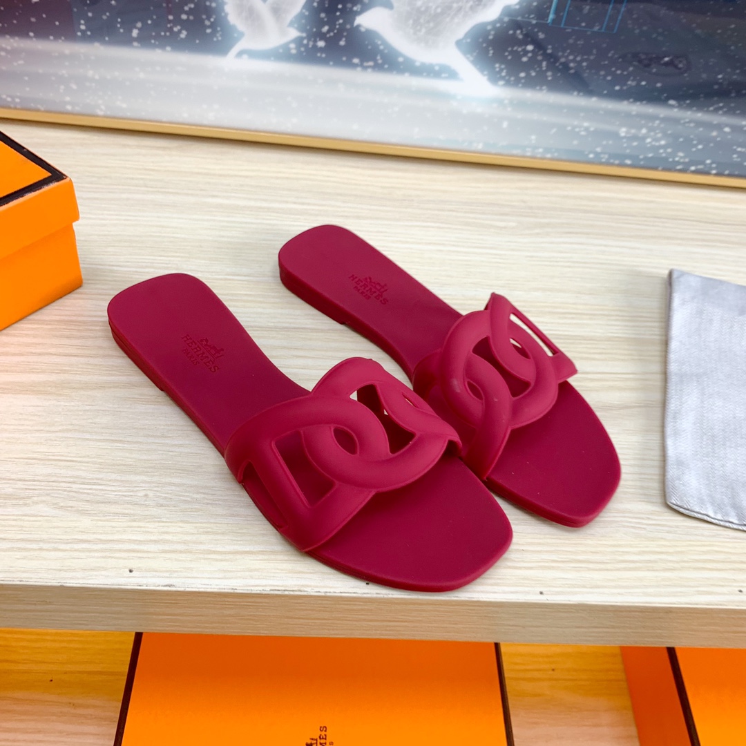H**mes sandals