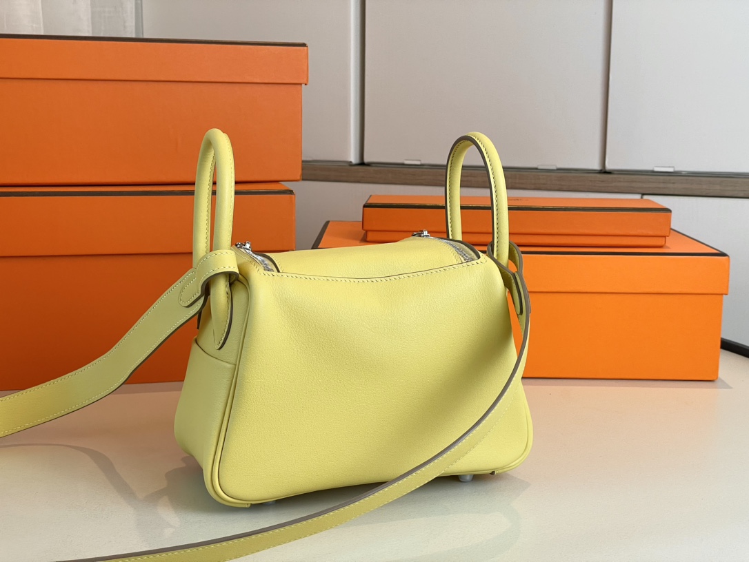 H**mes lindy 19-togo leather-19cm