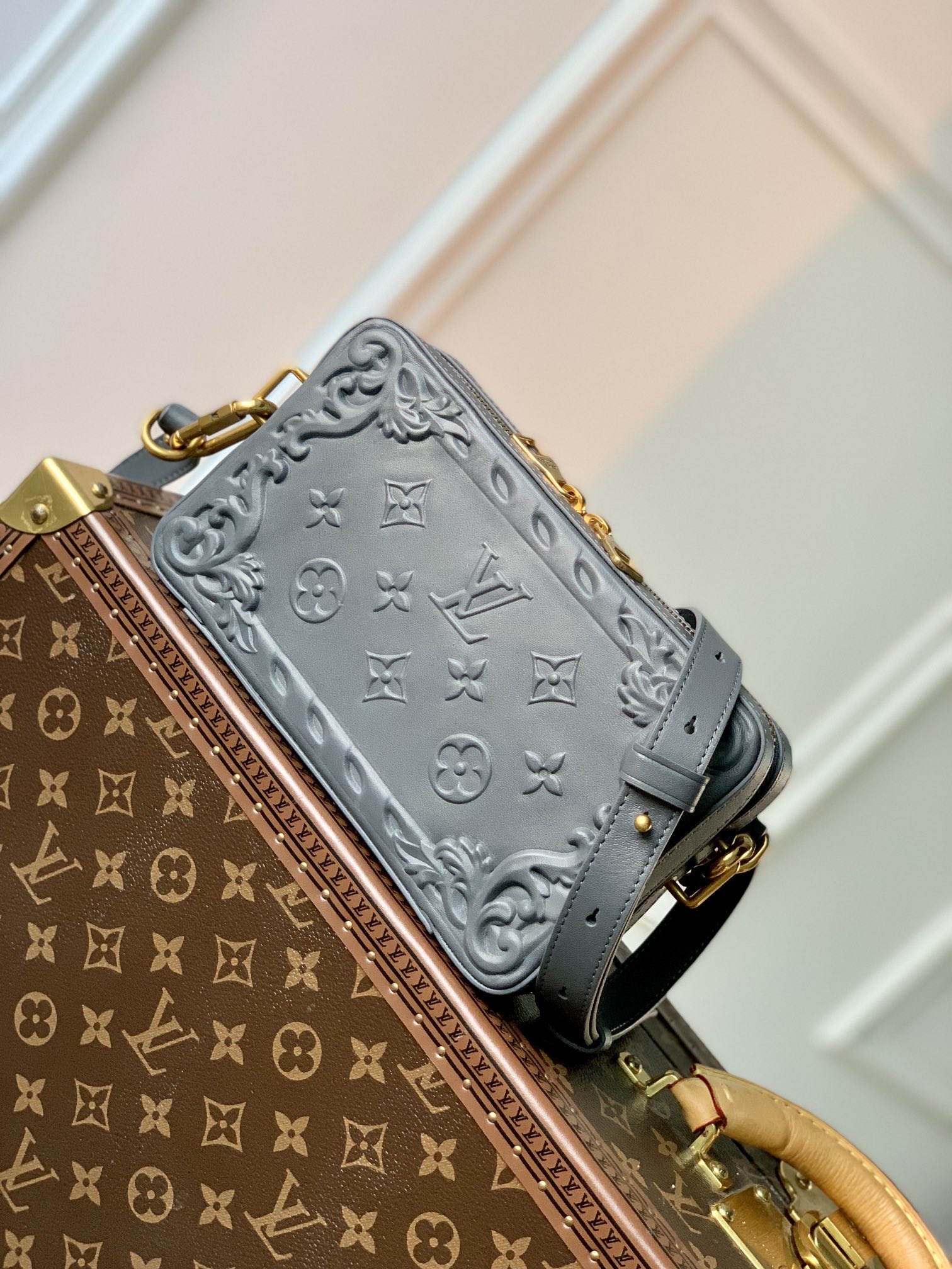LV -Handle Soft Trunk-M21677-22.5 x 14 x 5CM