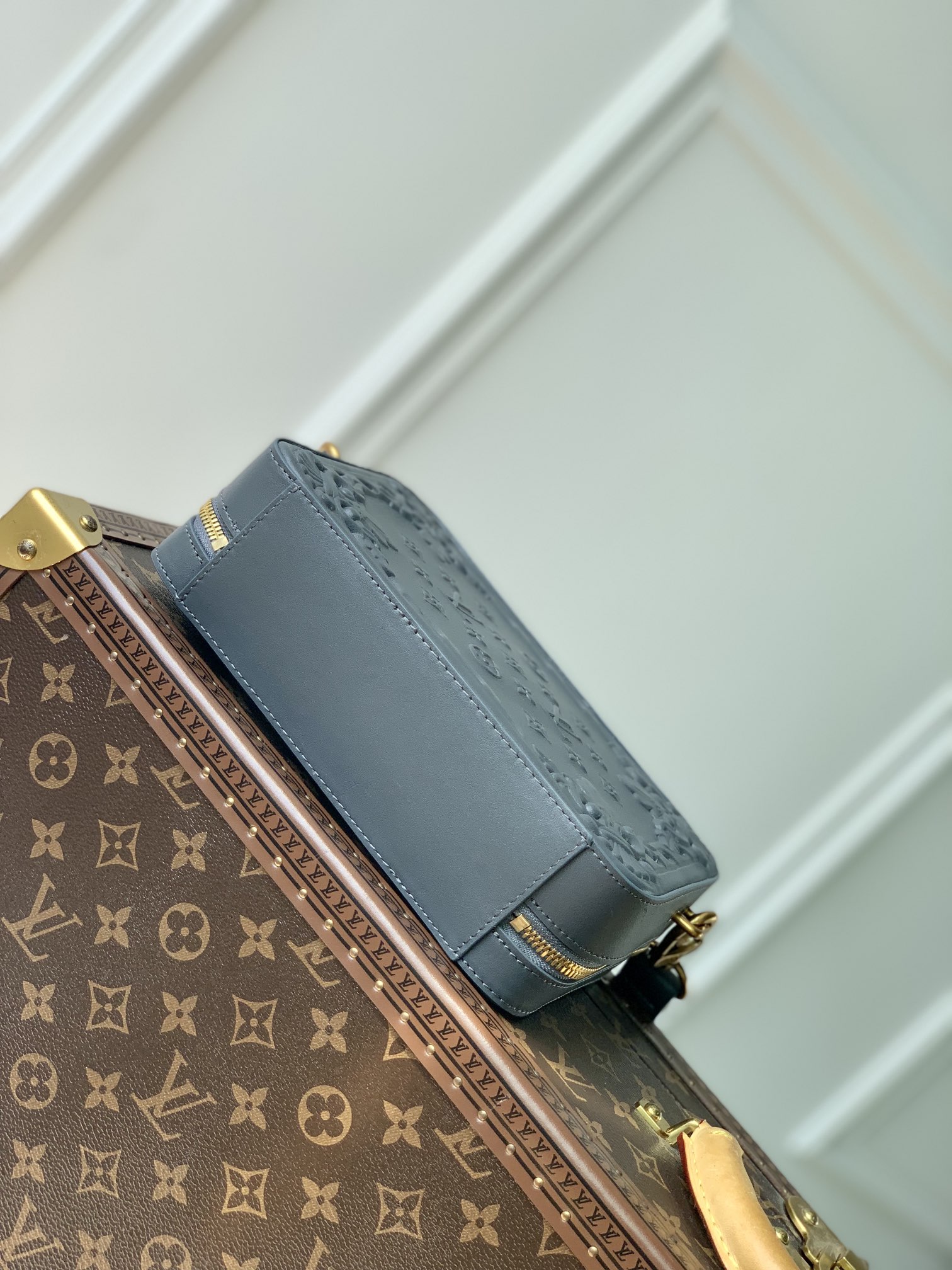 LV -Handle Soft Trunk-M21677-21.5 x 15 x 7CM