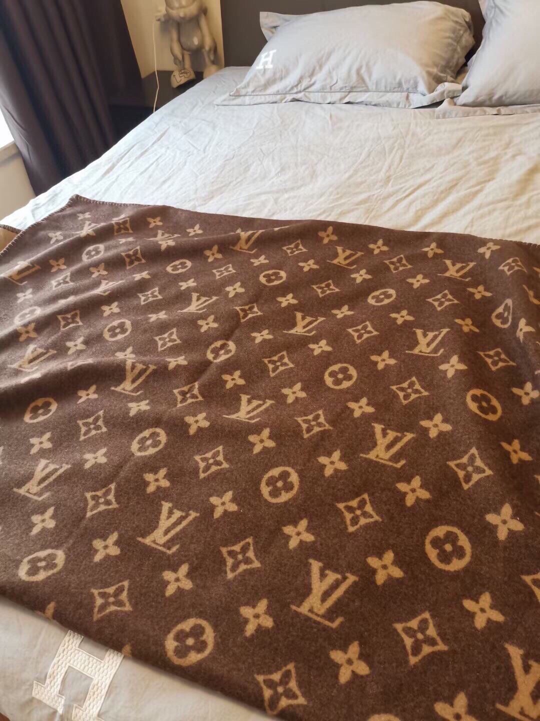 H**mes blankets-180*140cm