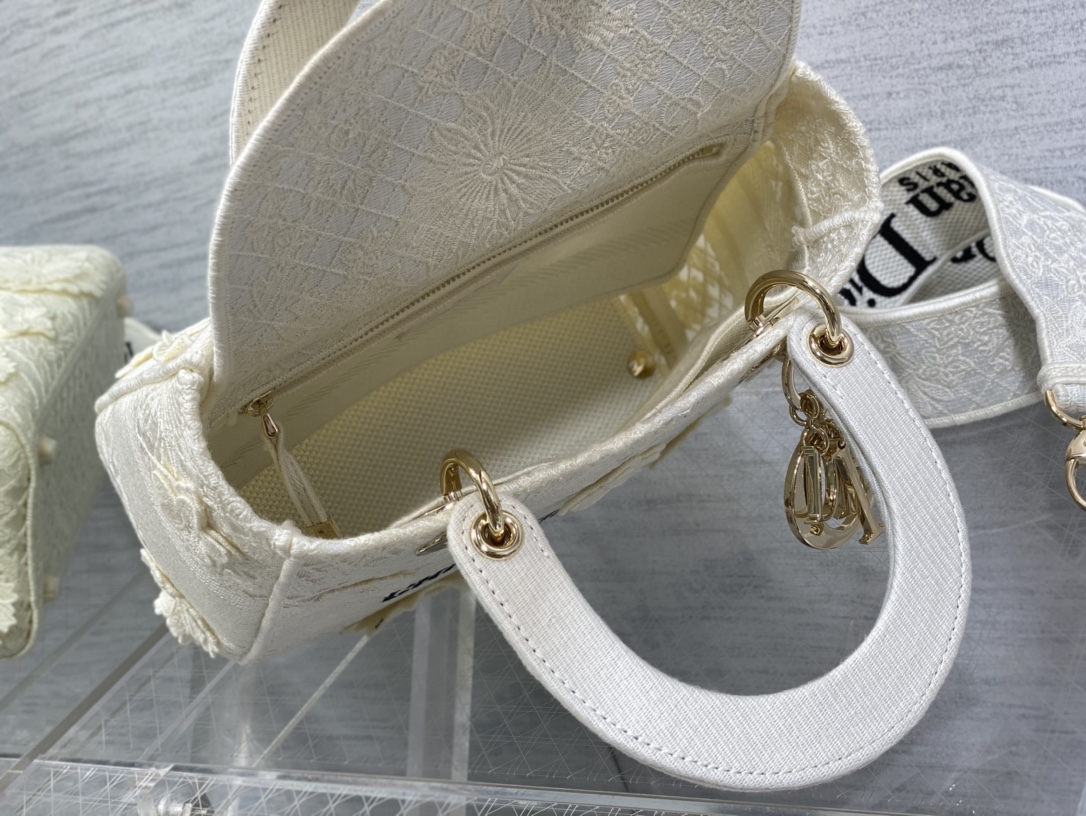 lady D*or handle bag-24×20×11cm