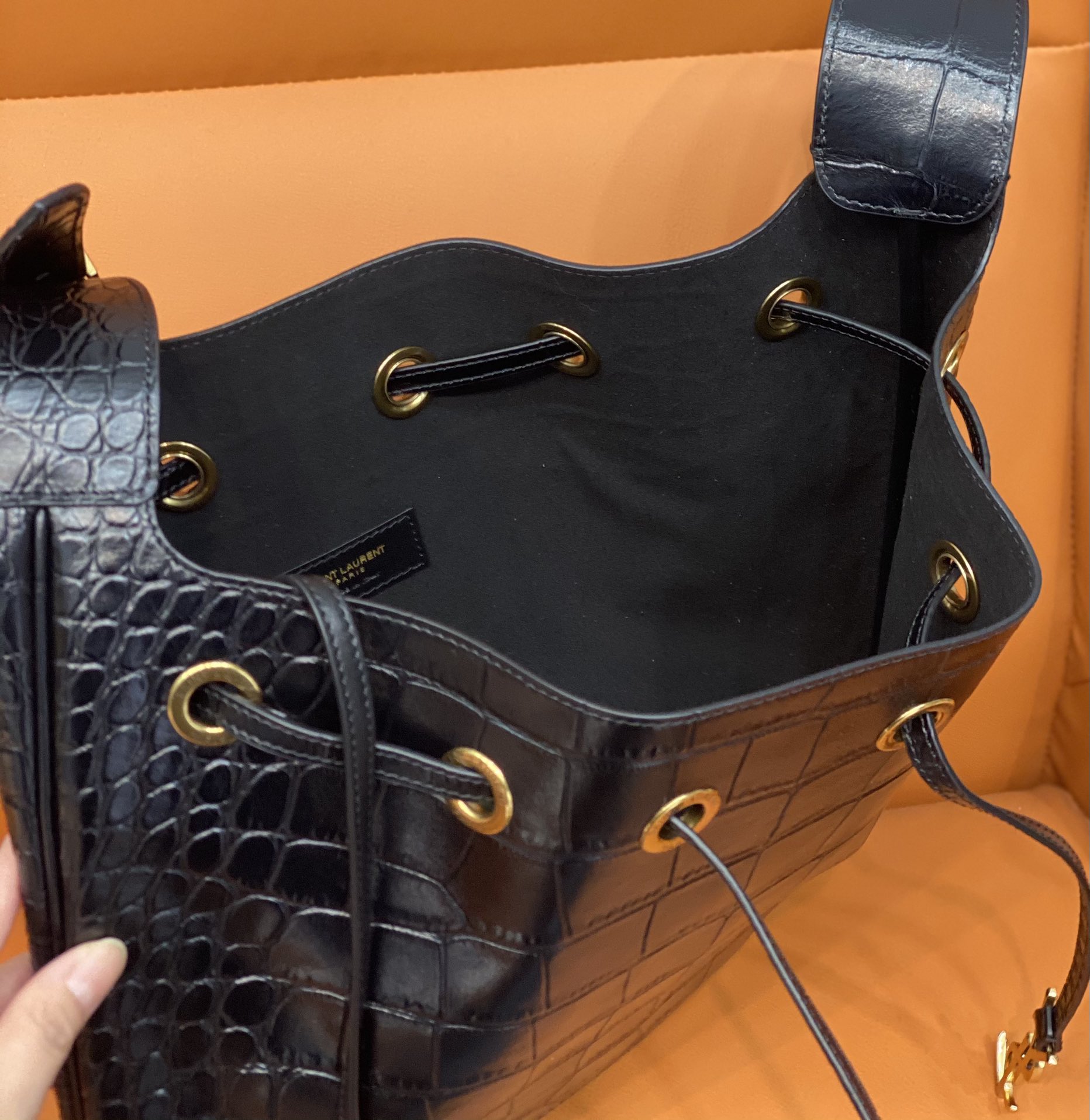 Y*L hobo bag-33×28×2.5cm