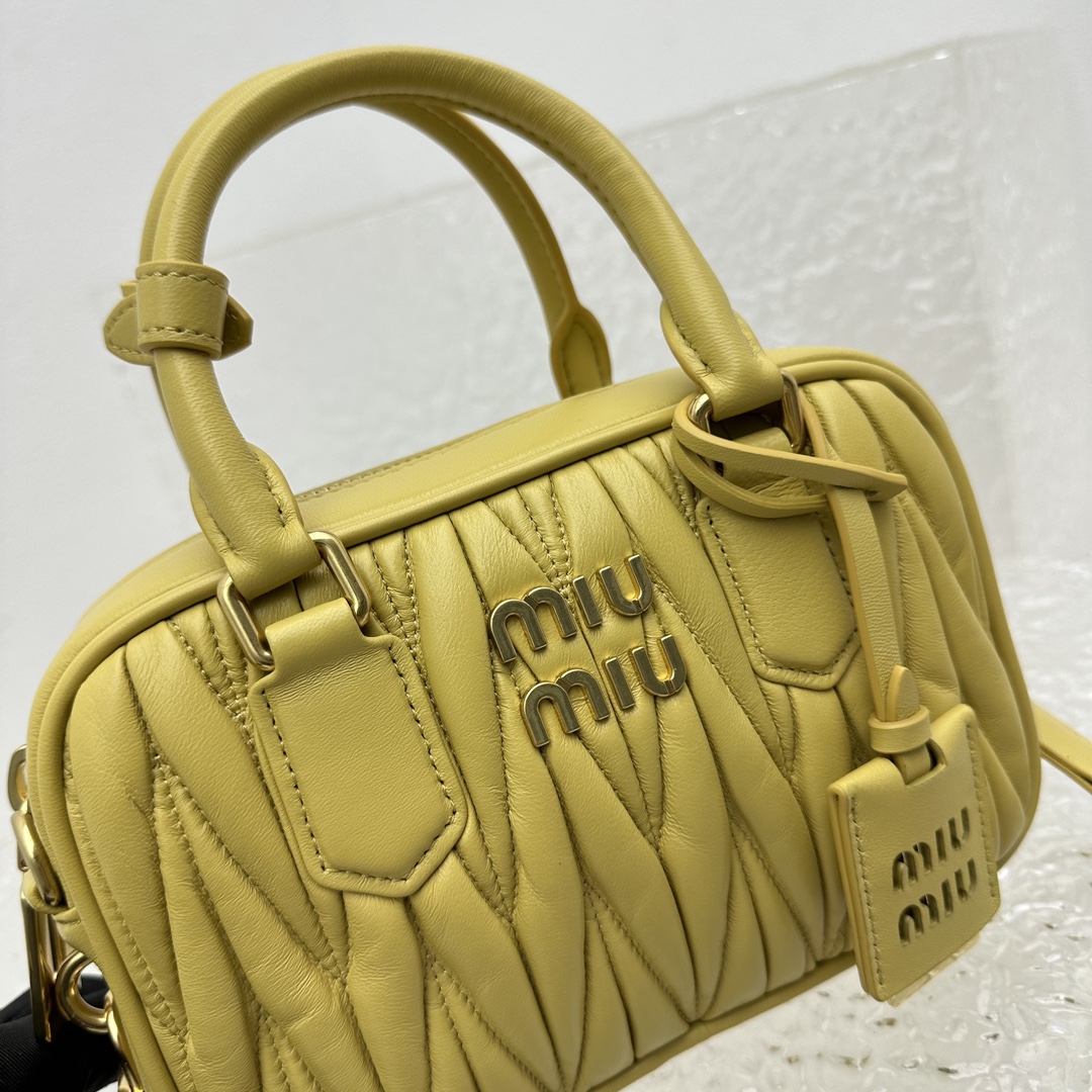 M*um*u vintage too pretty bag-19*13*6cm