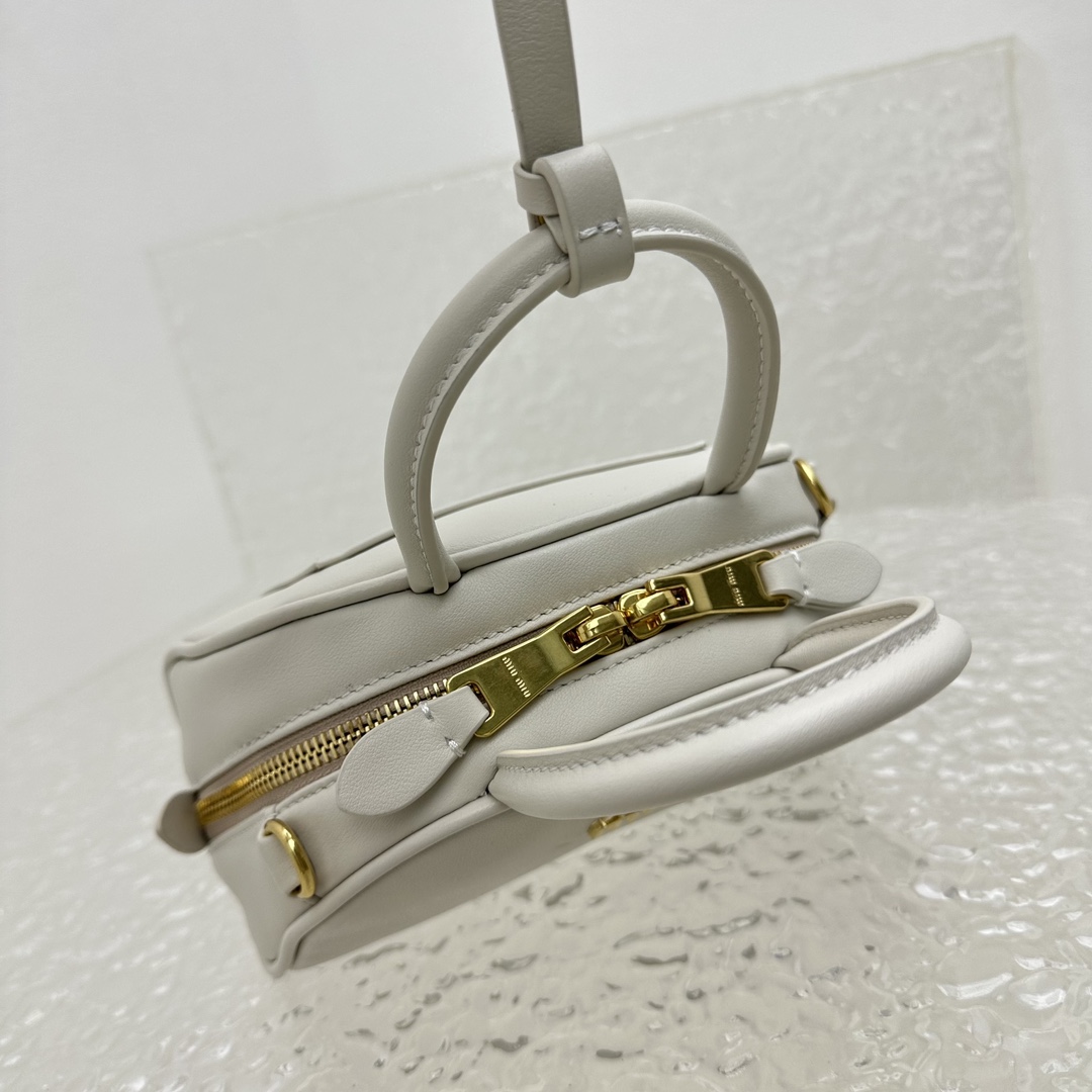 M*um*u ss23 bag-18*11.5*8cm