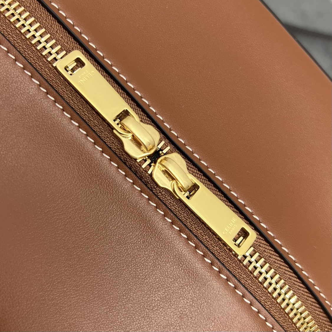 Celin Holded Handbags-20×15×13CM