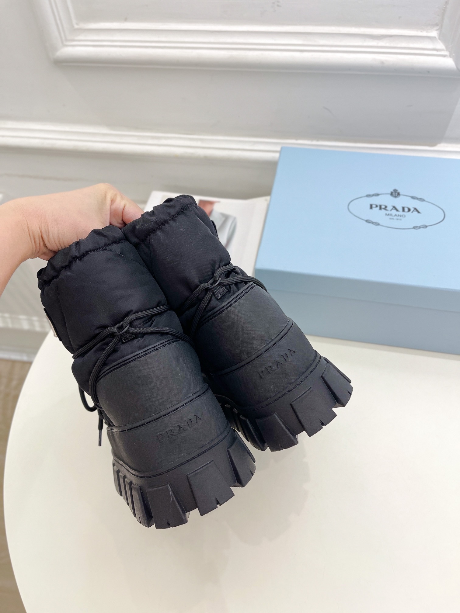 Pra*a boots 2023ss