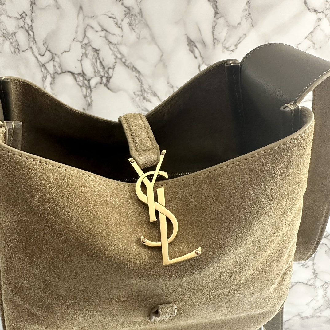 Y*L le5a7 vintage bag-23×22×8.5cm