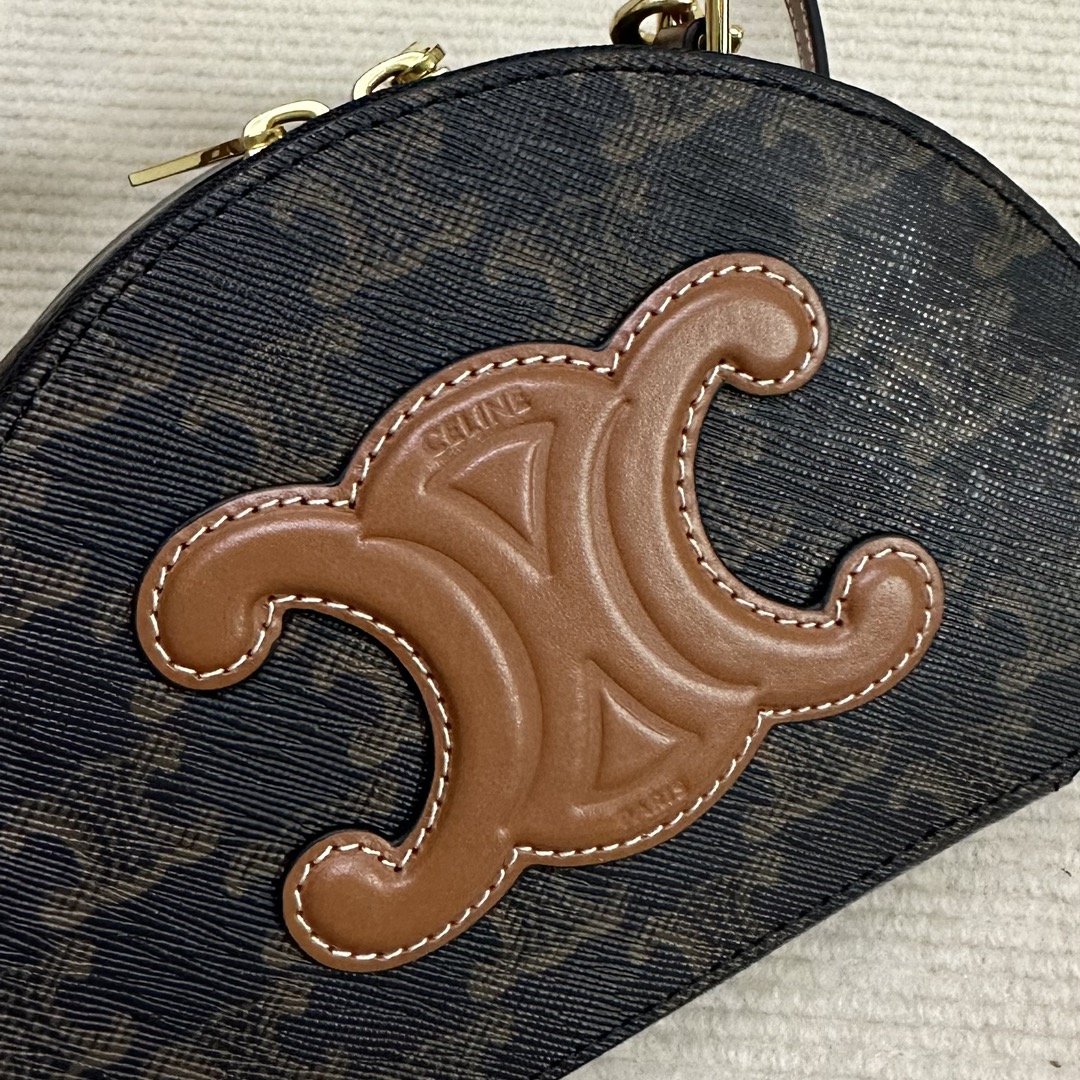Ce**e print crescent bag-18x12.5x6cm