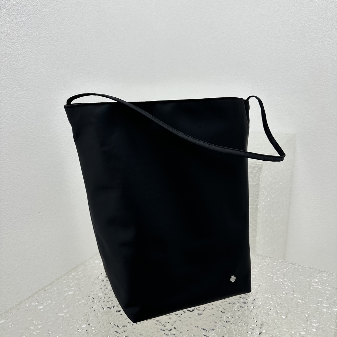 The R0w park tote-23*21*36cm
