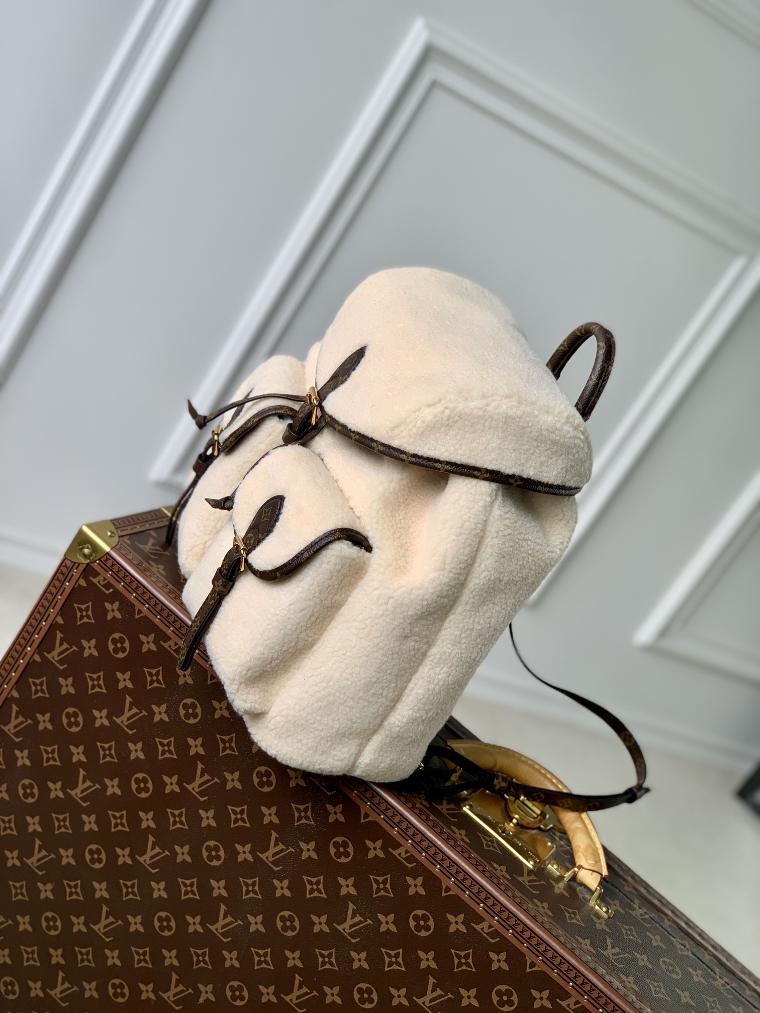 l0*is V*t0n backpack m23384-31*31*17cm