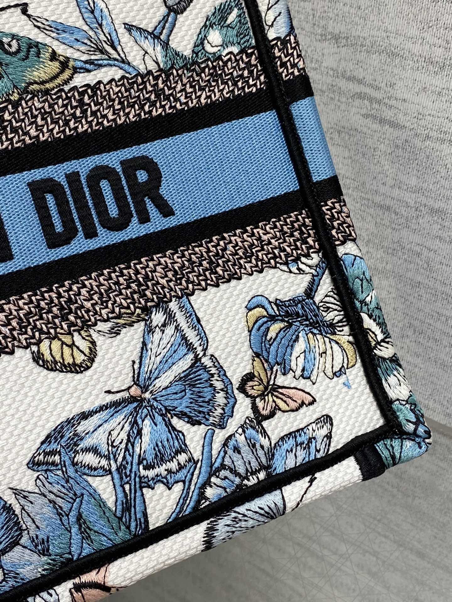 D*or small book tote-26*8*22cm