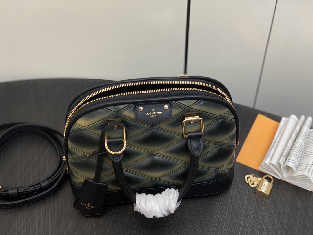 l0*is V*t0n m22878 alma bb-23.5 x 17.5 x 11.5cm