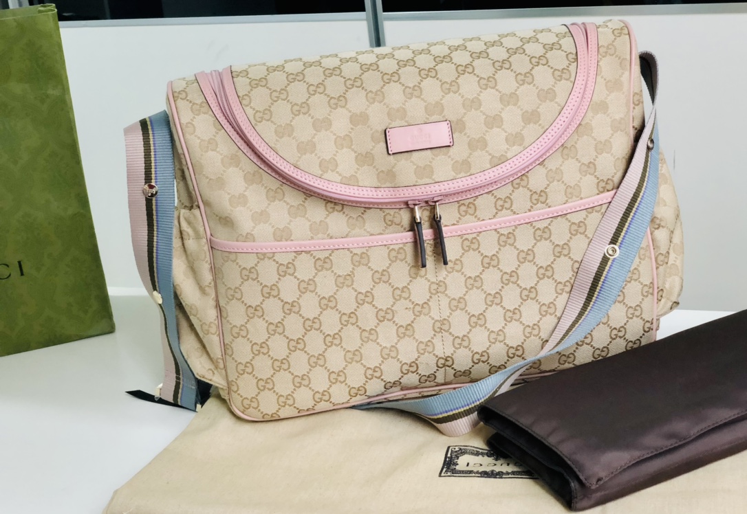 G*u*i messenger bag-38*30*13cm