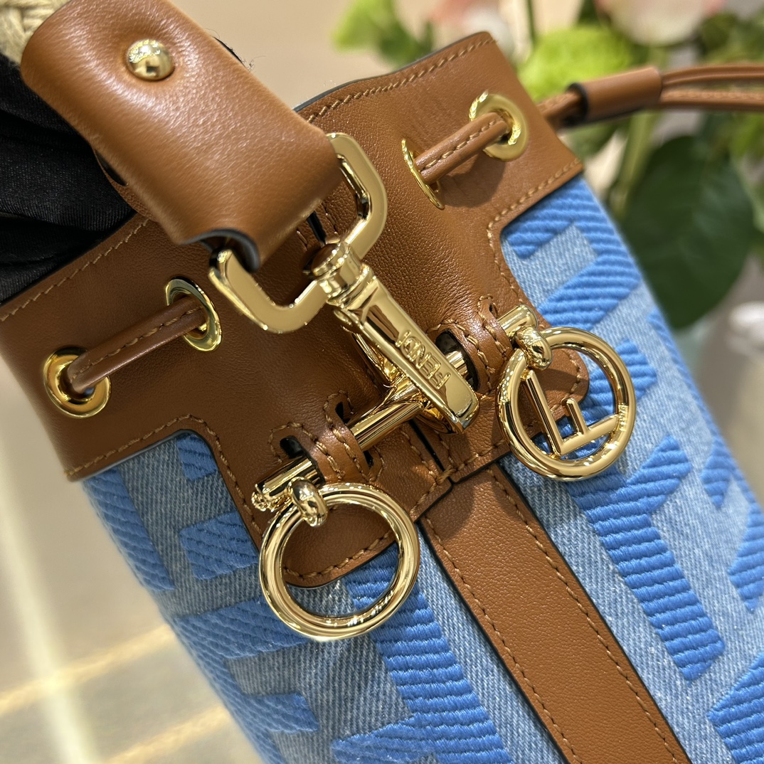 F**di mini mon tresor bag -12x18x10cm