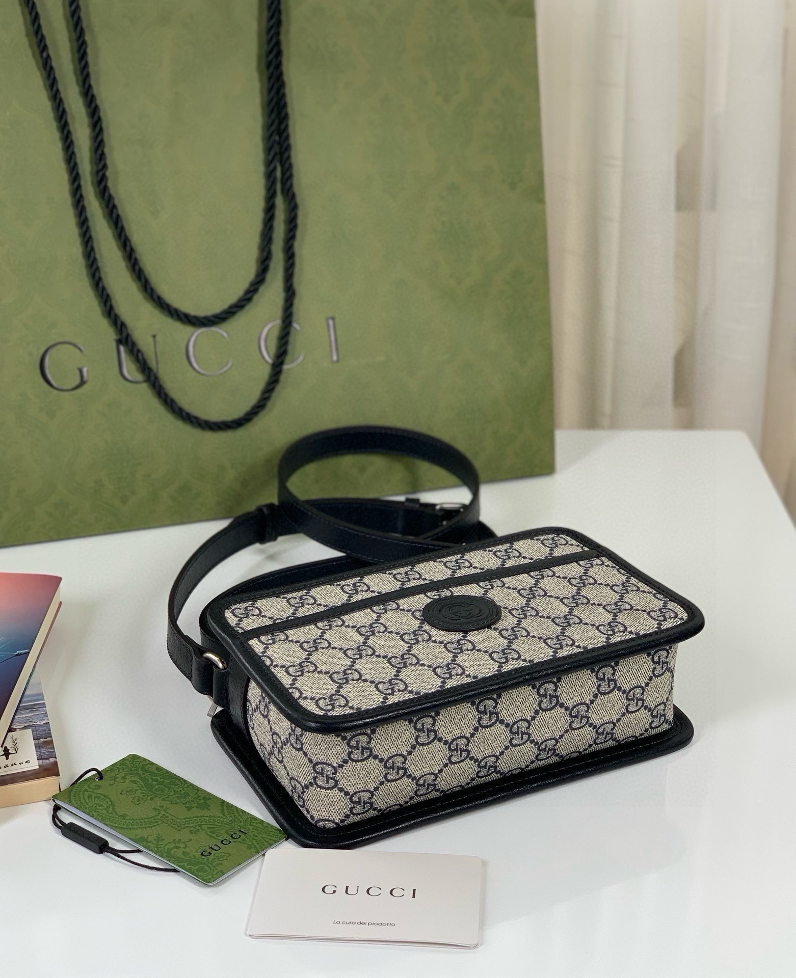 G*u*i camera bag-22.5x14x7cm