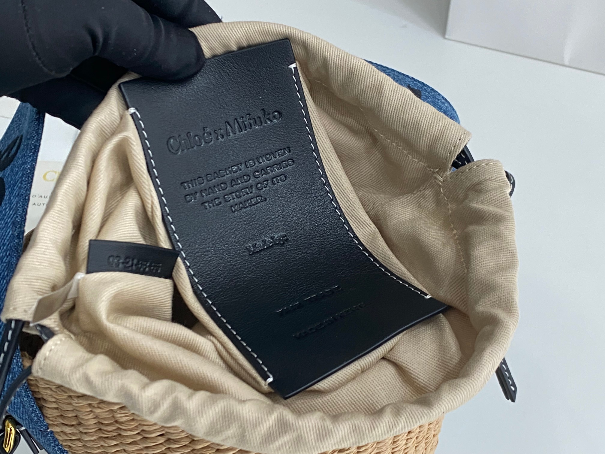 Ch10e woody bucket bag