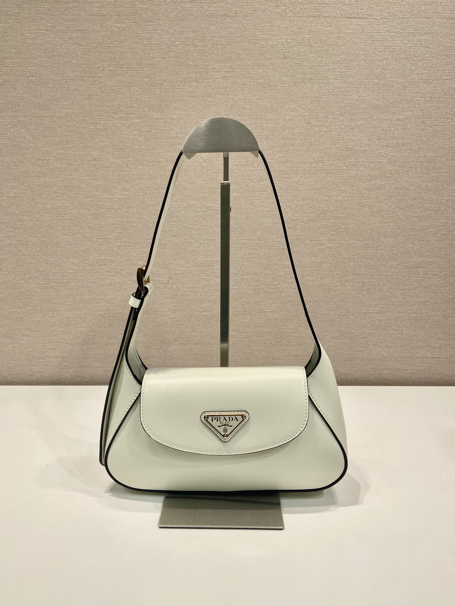 Pra*a crossbody bag 1bd358-24*15*5cm