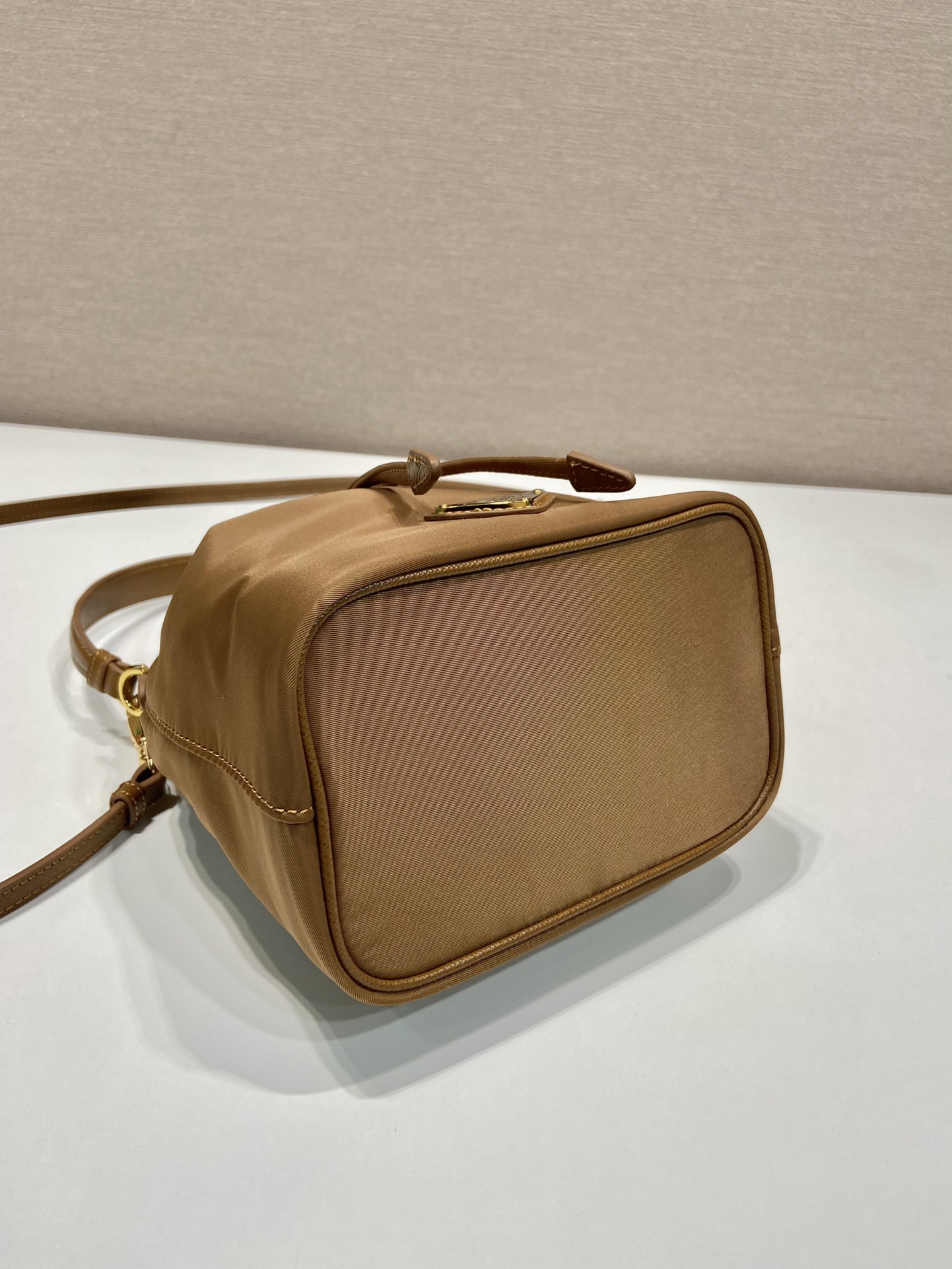 Pra*a 1be067 bucket bag-15.5*19.5*10cm