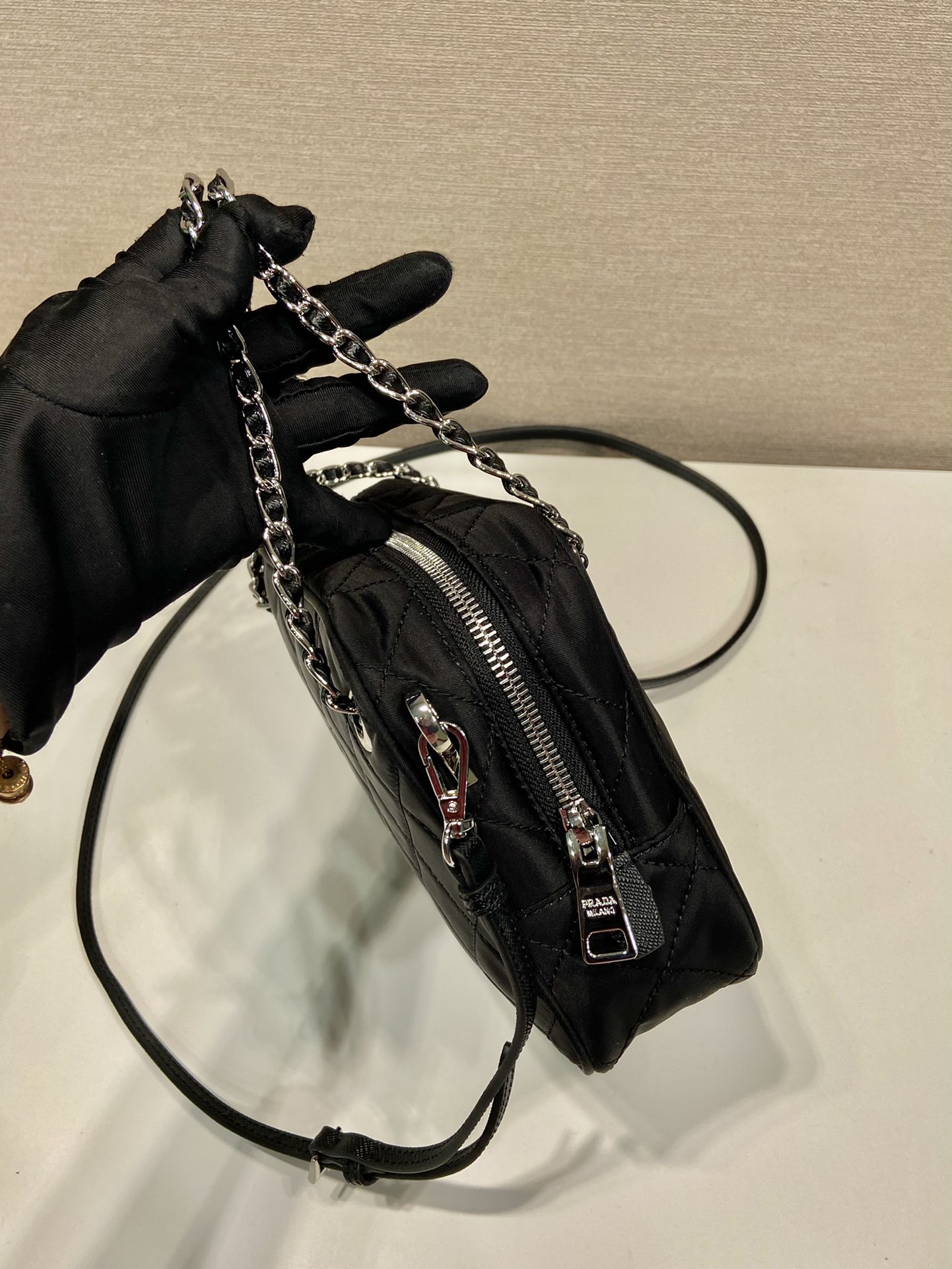 Pra*a 1bd642 vintage camera bag-22*16*6.5cm