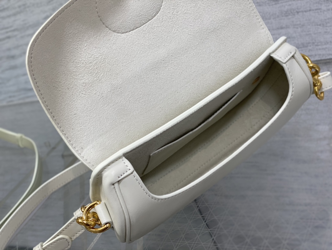 Di0r 30 Bobby Bag-21*5*12CM