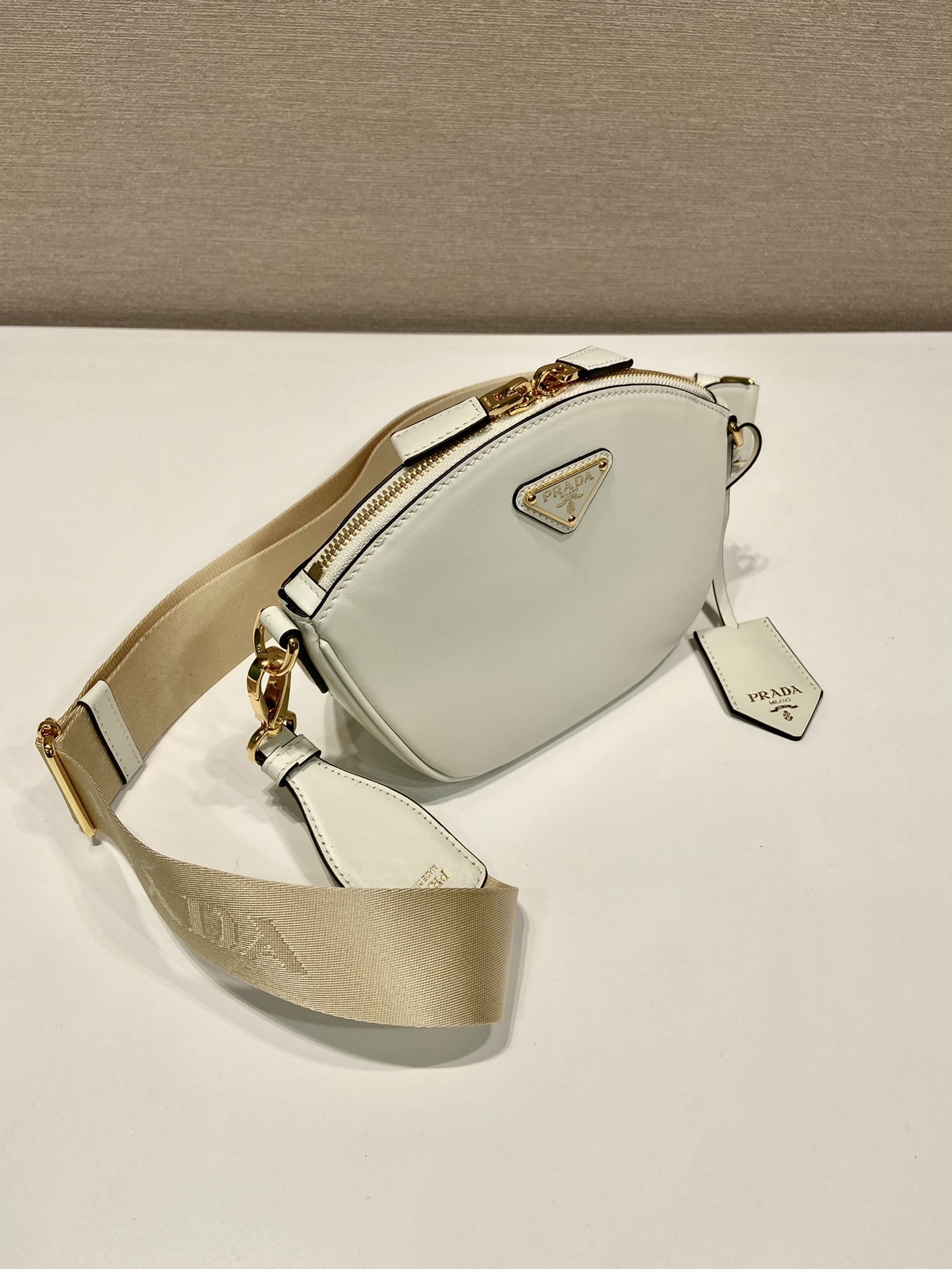 Pra*a 1bh212 crossbody bag-18*15*8cm