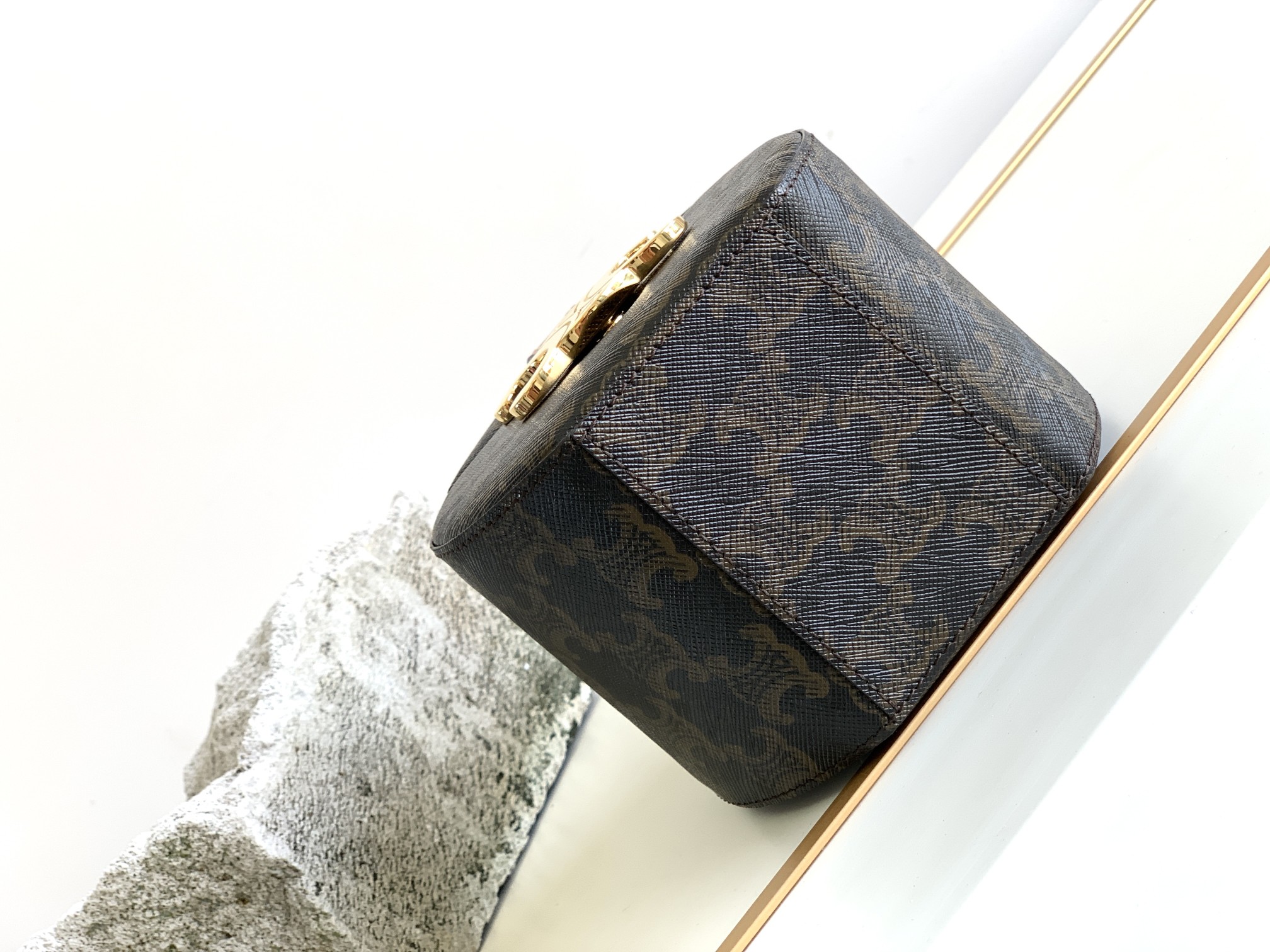 Ce**e round box triomphe bag-12x12x9cm