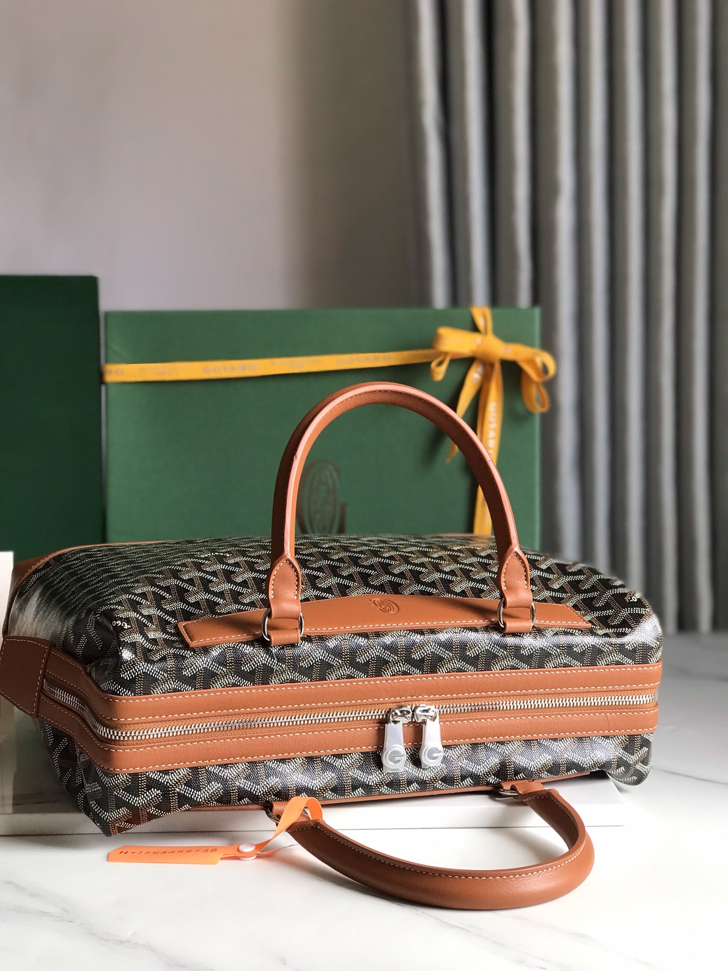 Go*ard cisalpin messenger bag-39*29*9cm