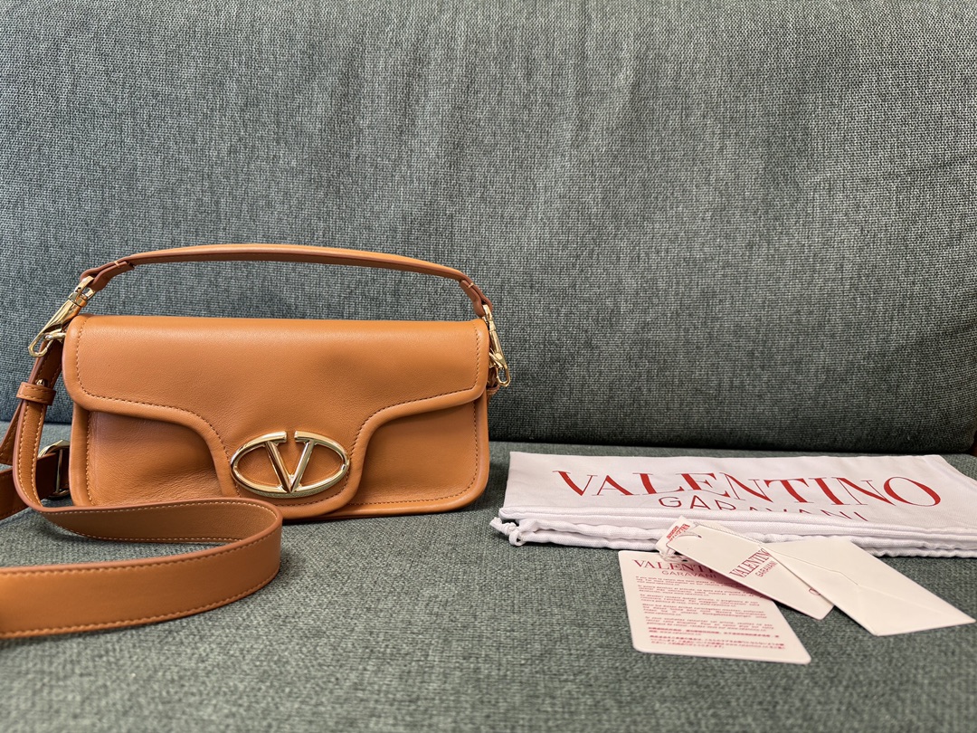 Va1e*ntin0 vlogo signature bag-26*1399cm
