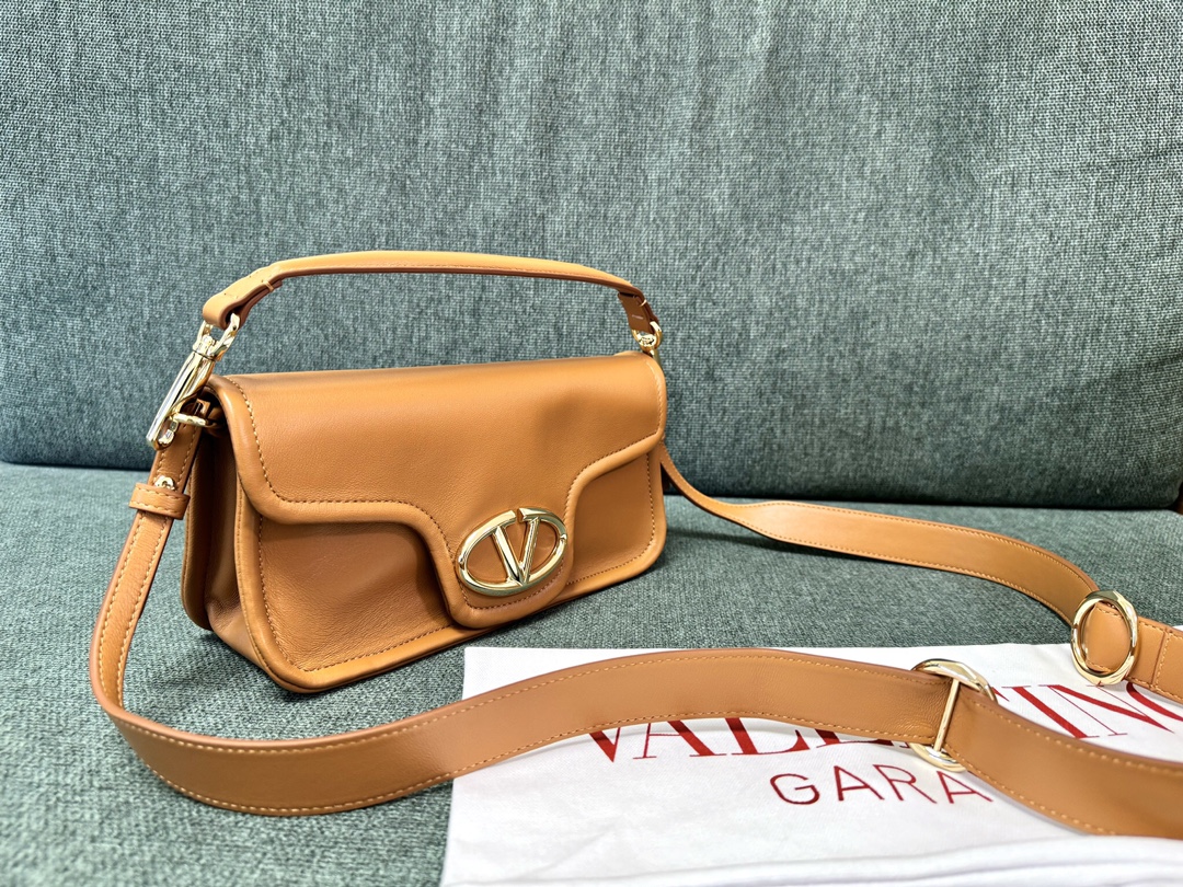 Va1e*ntin0 vlogo signature bag-26*1399cm