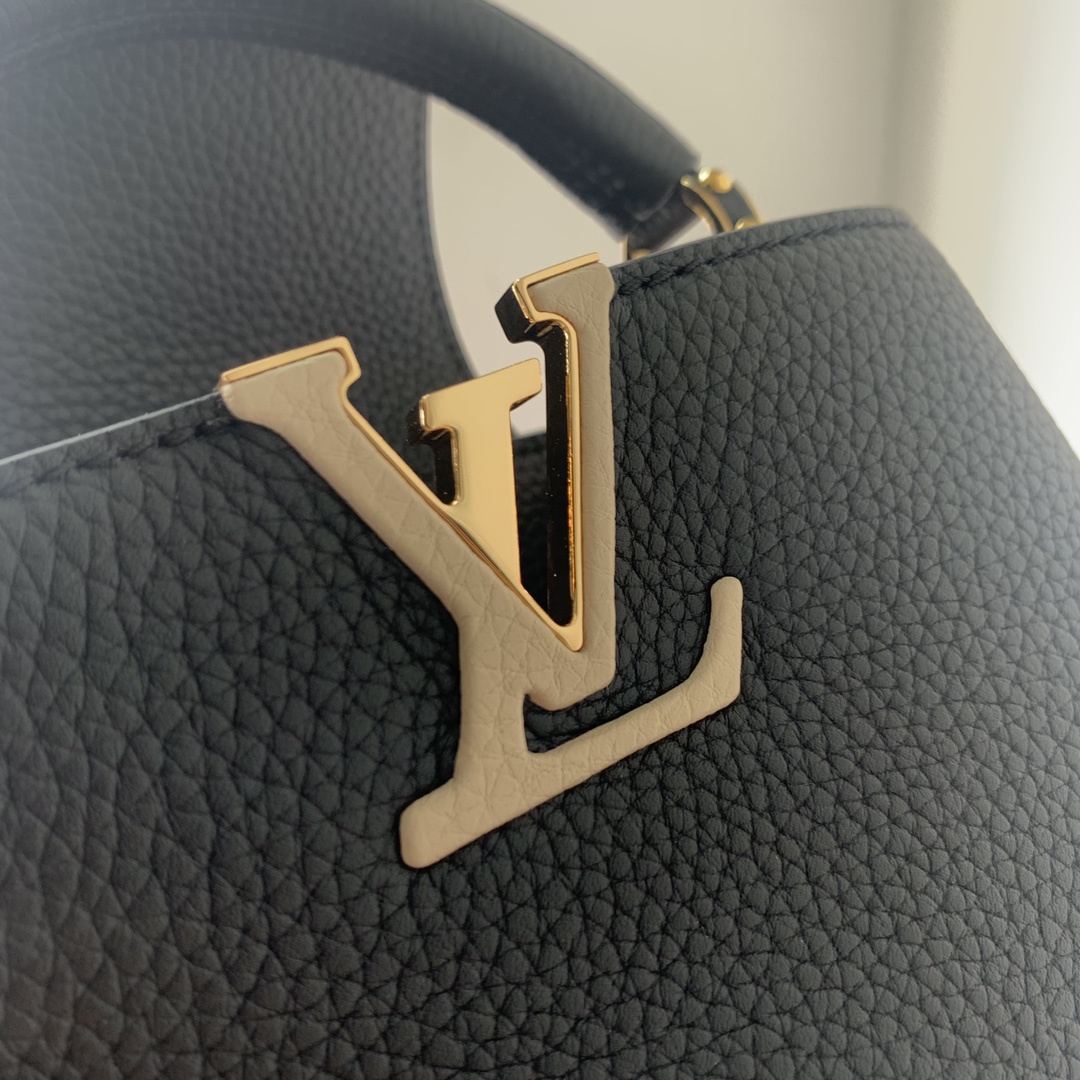 l0*is V*t0n capucines handlebag