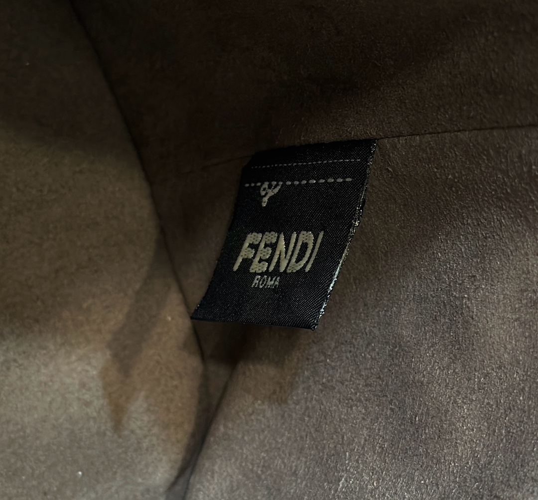 F**di mini mon tresor bag -12x18x10cm