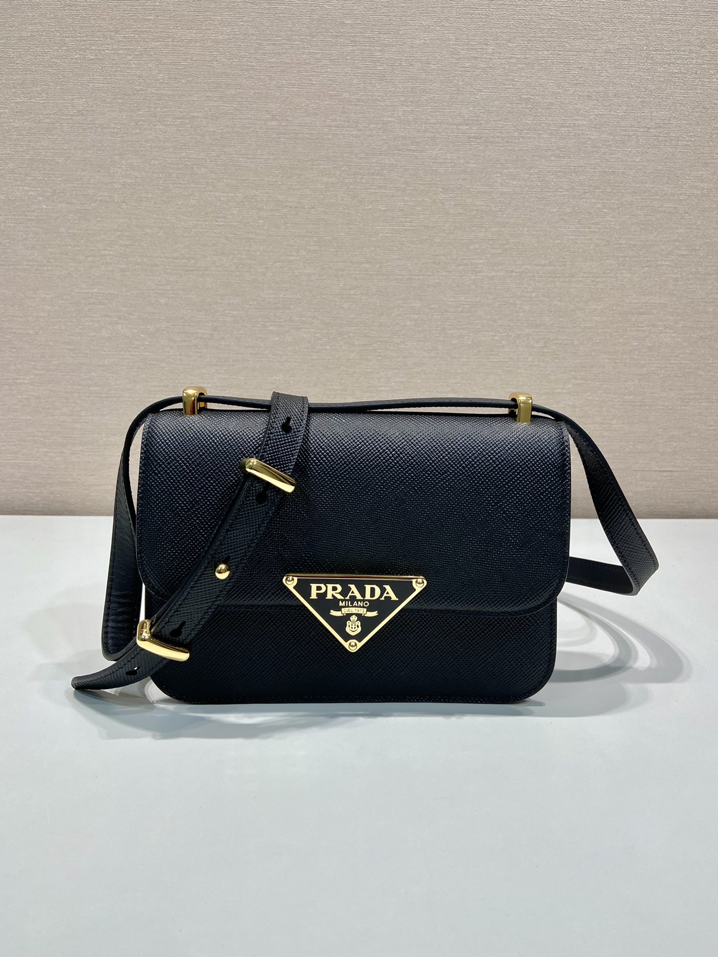 Pra*a 1bd320 bag-22*16*6cm