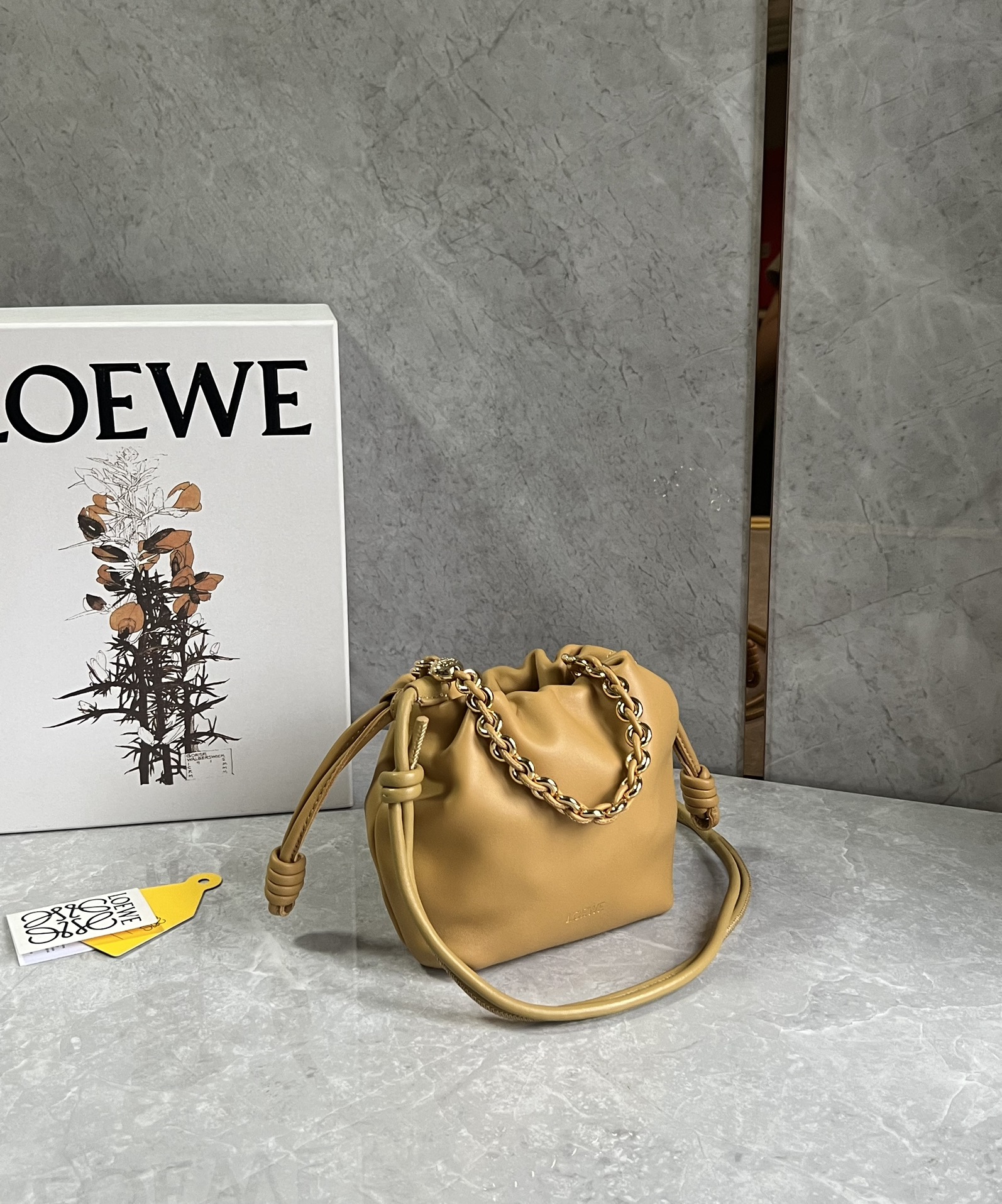 L0ew* flamenco-23*17*5.5cm