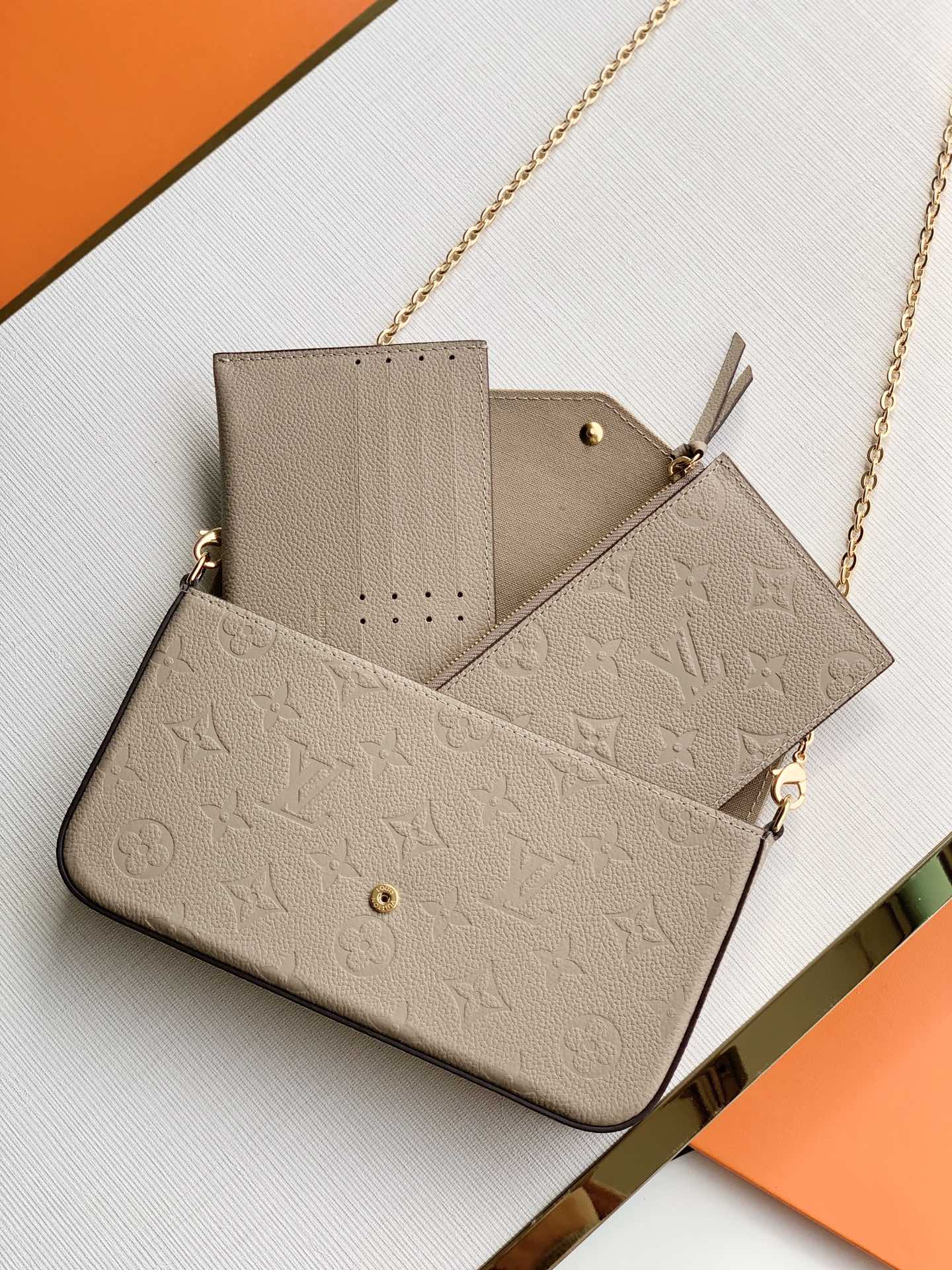 l0*is V*t0n m83589 pochette félicie wallet -21*12*3cm