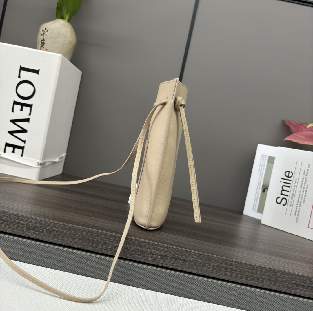 L0ew* dice pocket-21*15*5cm