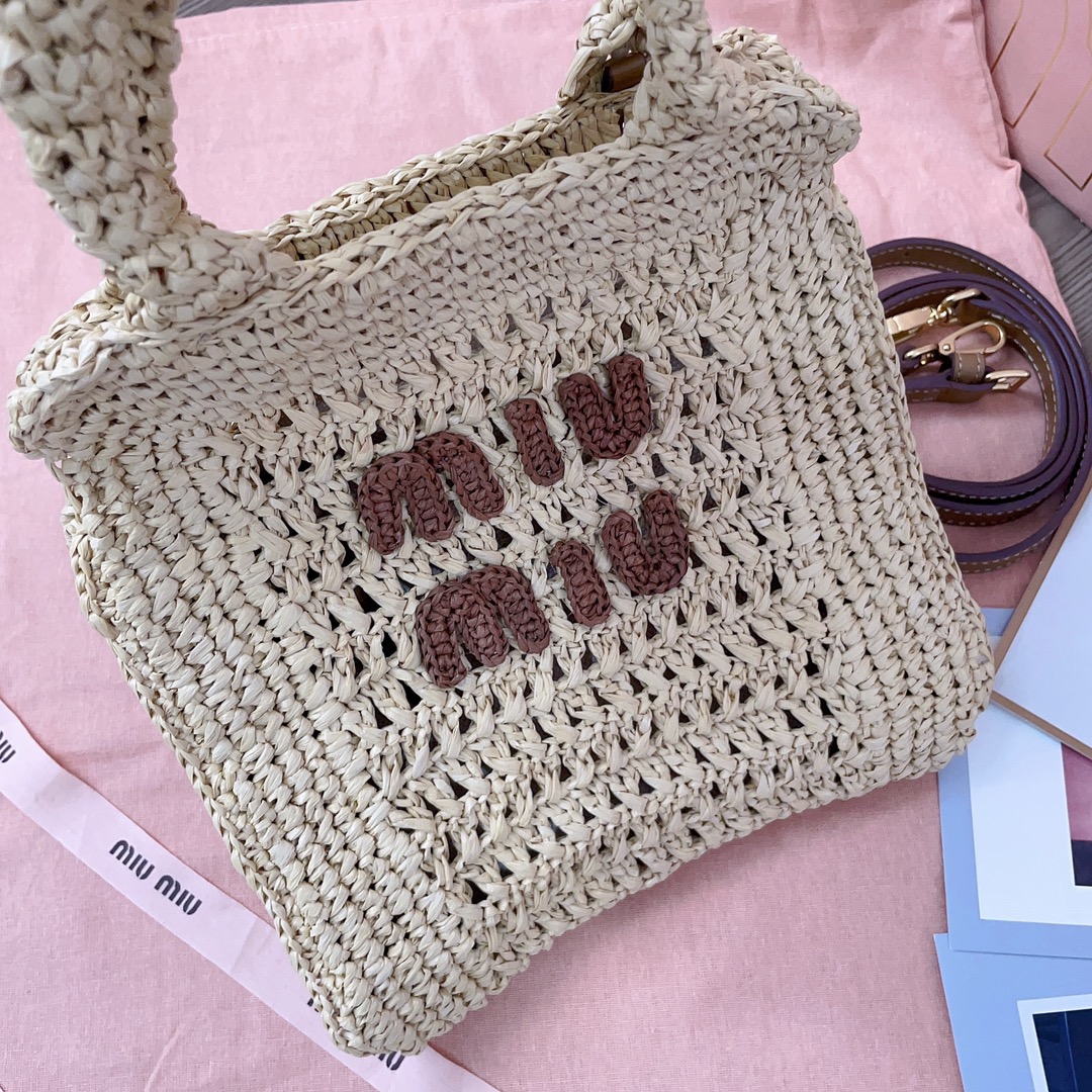 M*um*u raffia shoulder bag-22x 22.5x7.5cm