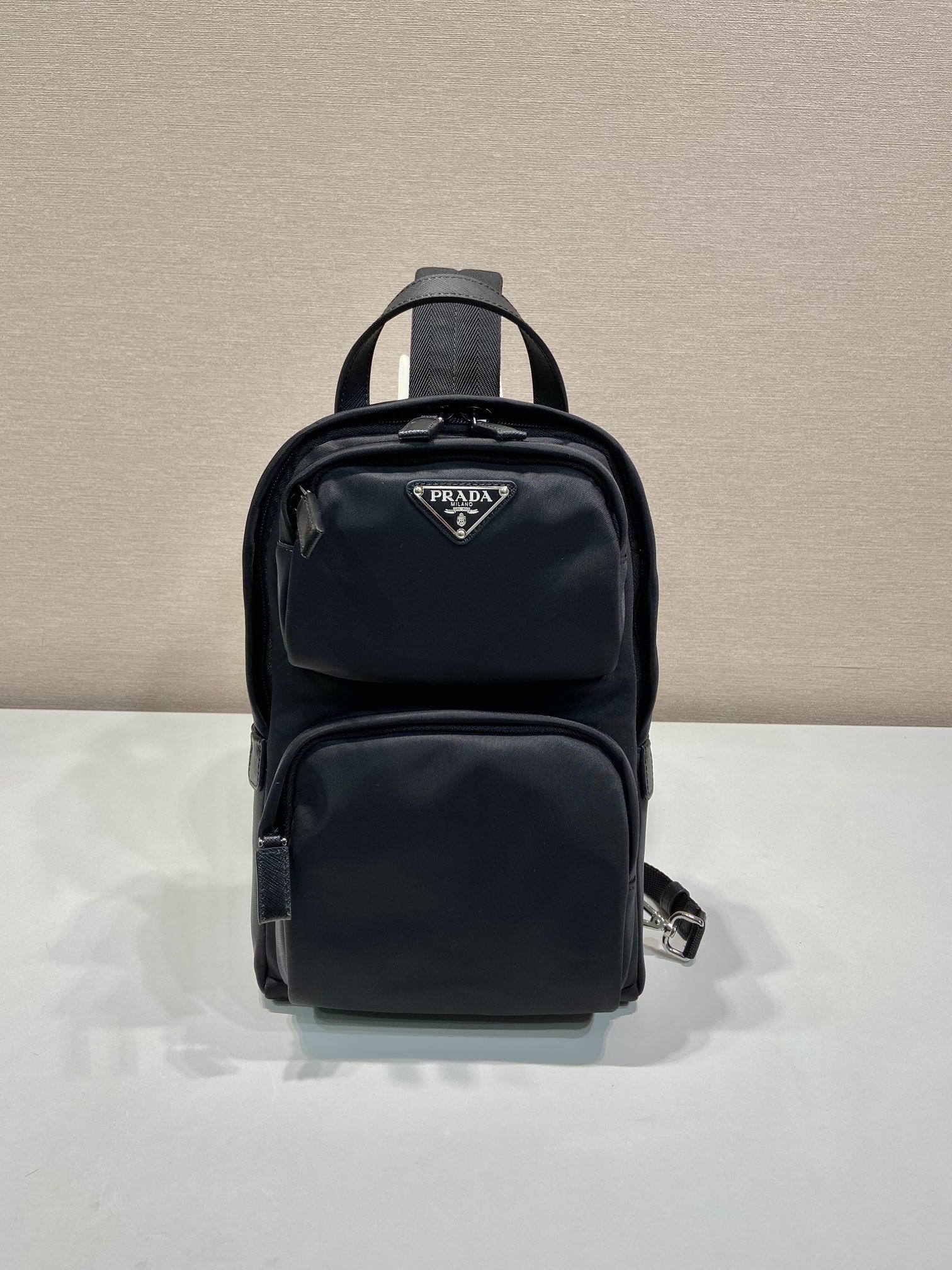 Pra*a vintage re-nylon bag-2vz105-20*31*5cm