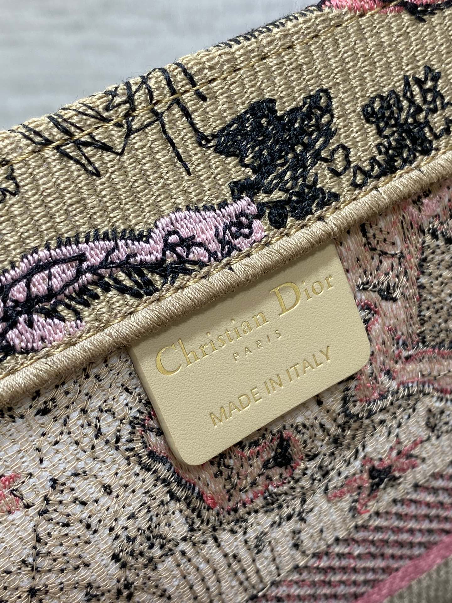 D*or small book tote-36.5cm